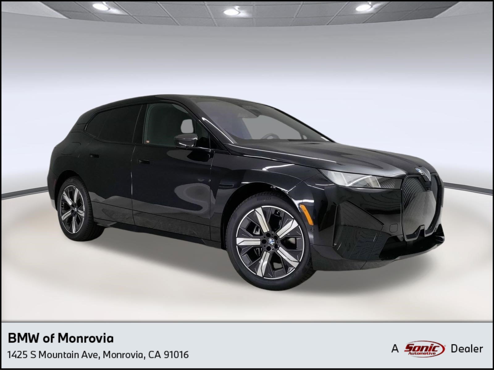 2026 BMW iX xDrive60's photo