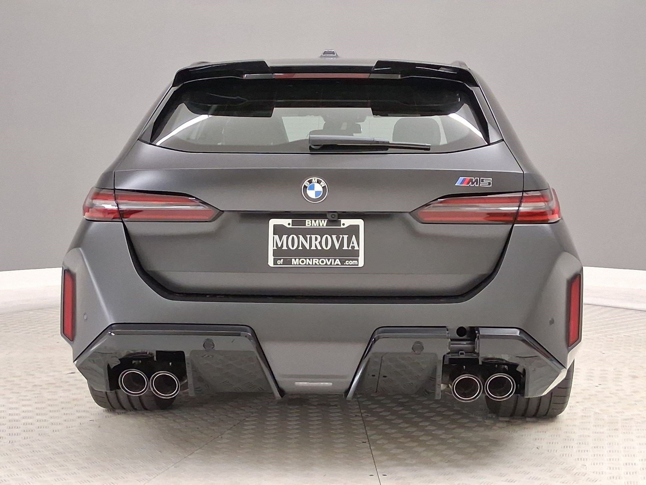 M5 Base Touring