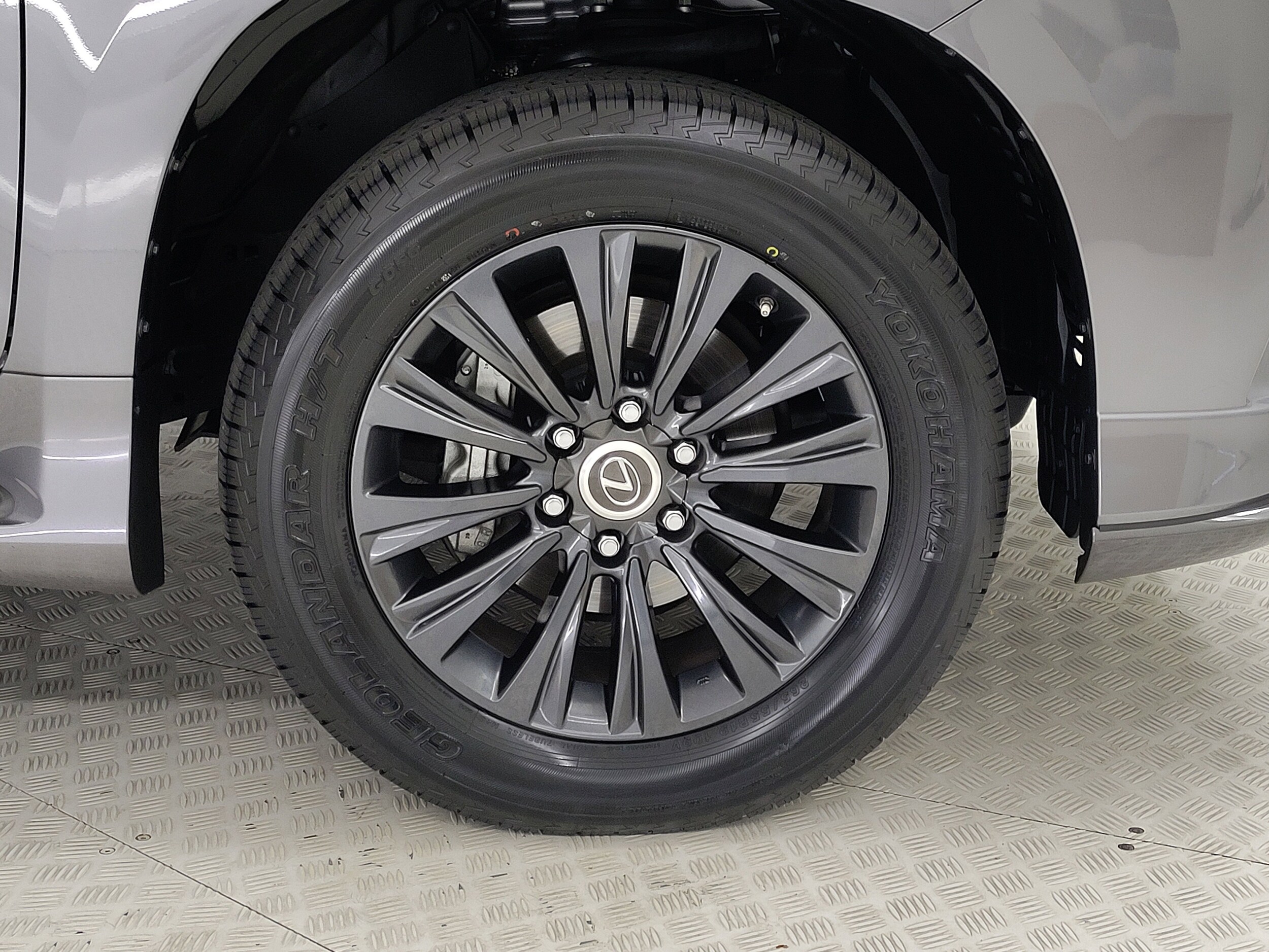2023 Lexus GX 460 Premium photo 3