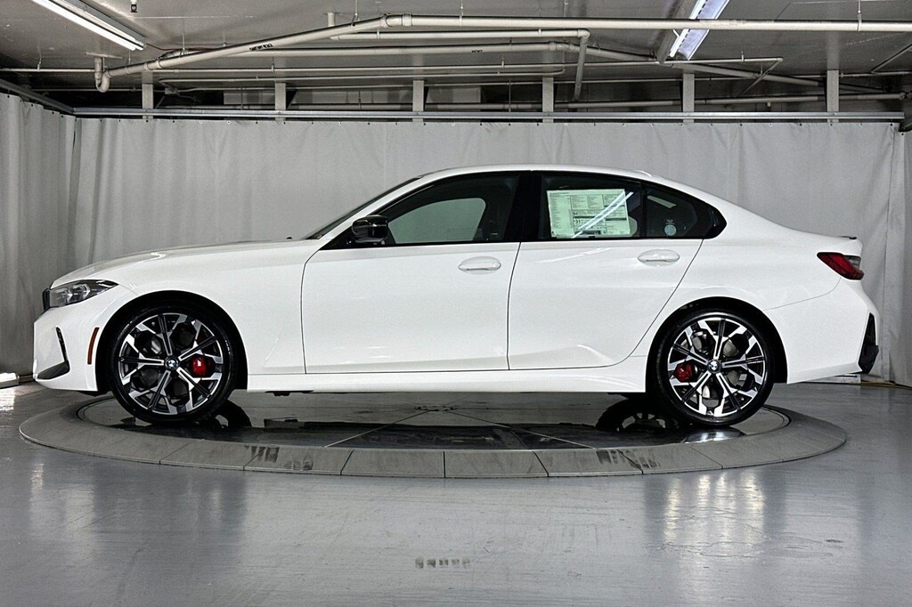 New 2026 BMW 330i Sedan