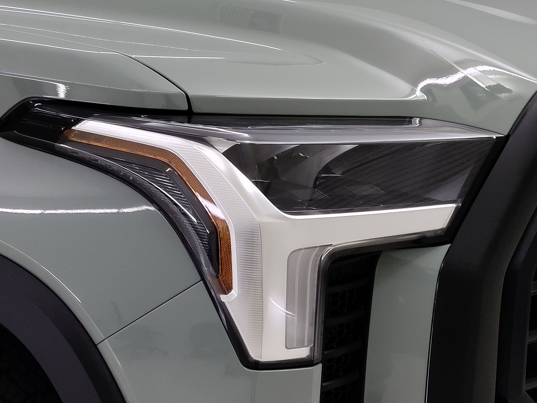 2023 Toyota Tundra SR5 photo 3