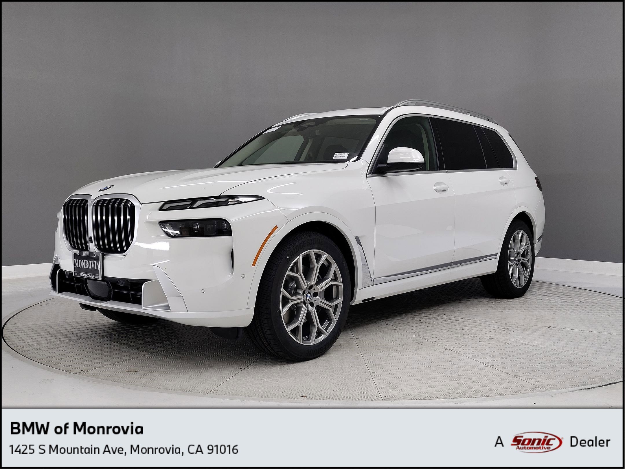 2026 BMW X7 40i's photo