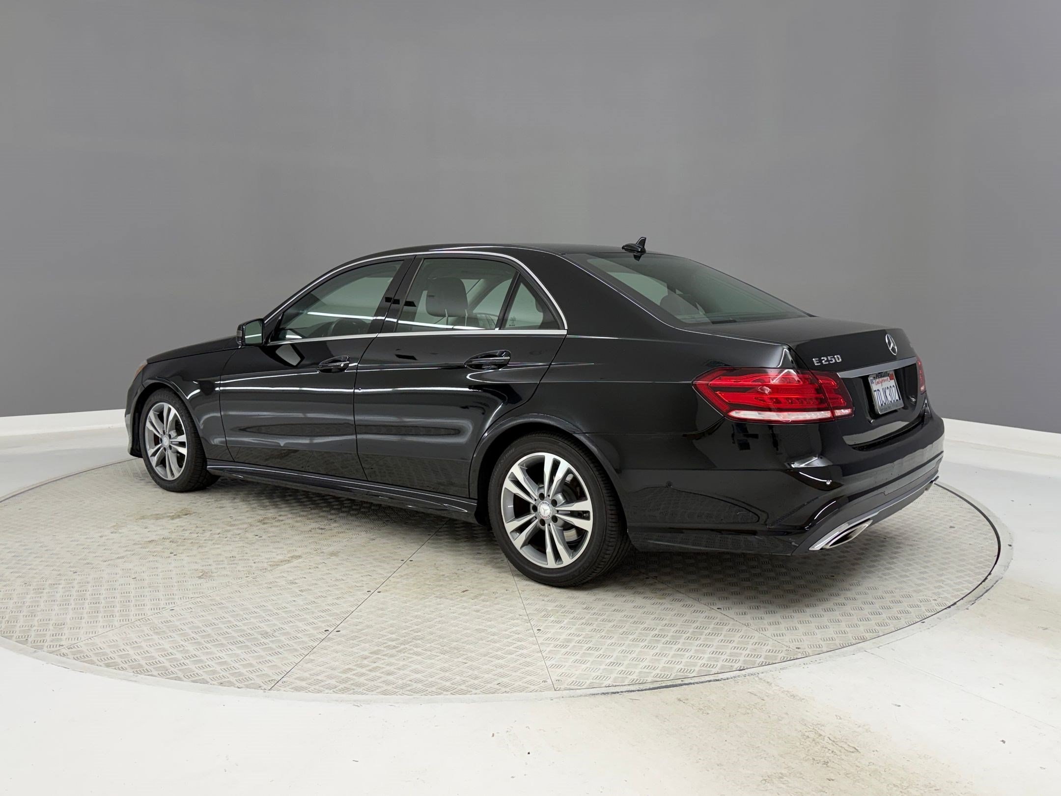 2014 Mercedes-Benz E-Class E 250 BlueTEC Sedan