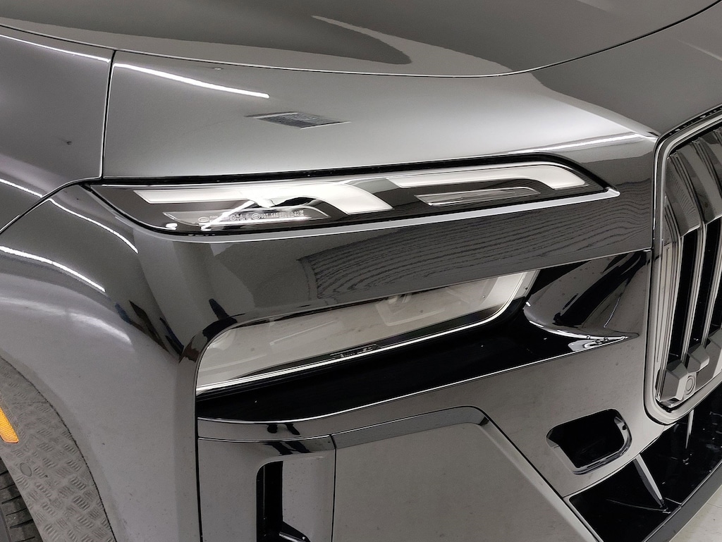 Used 2025 BMW i7 xDrive60 Sedan