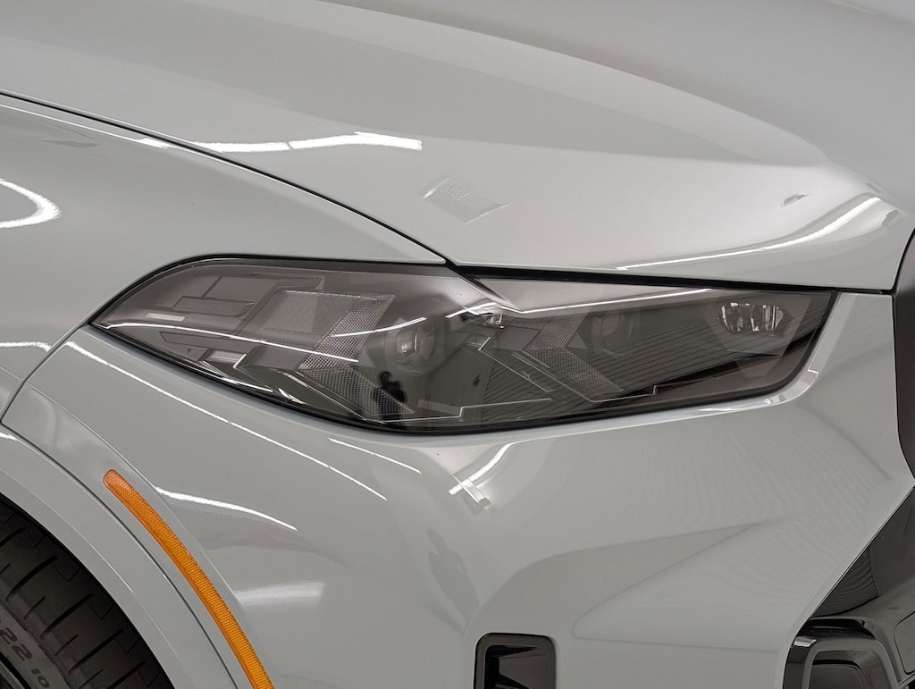 New 2026 BMW X5 sDrive40i SUV