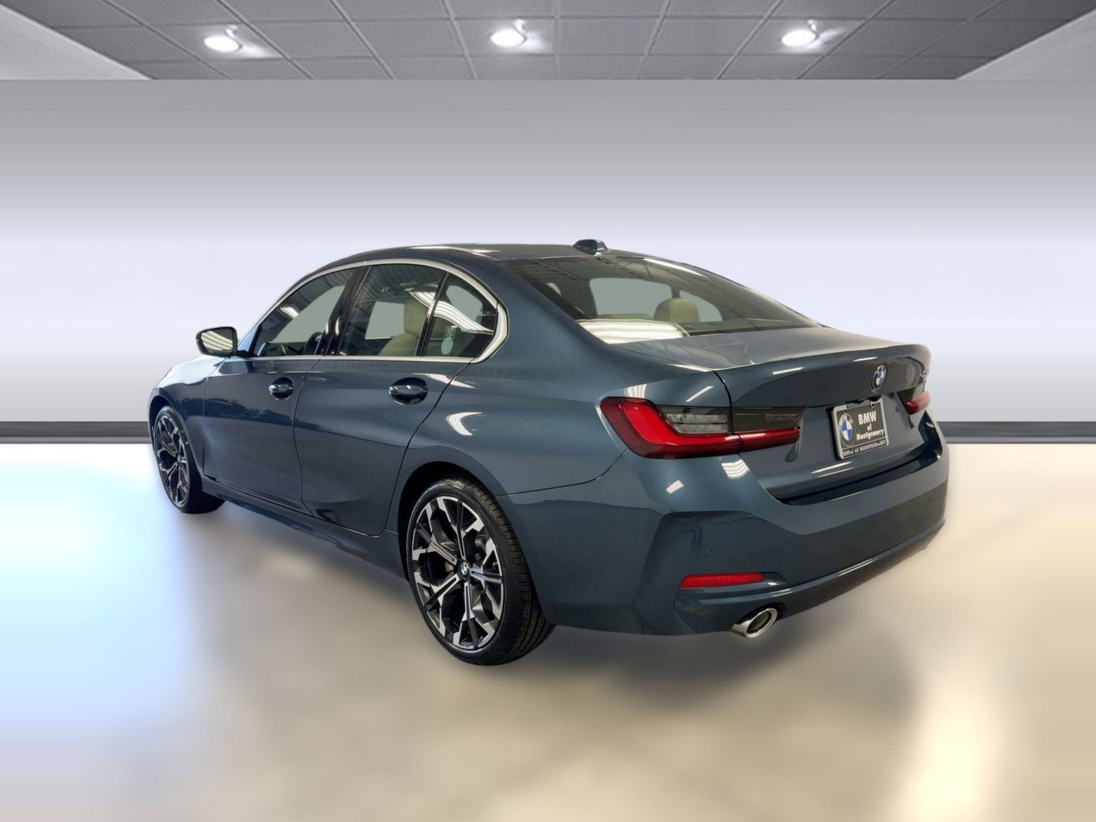 2026 BMW 330i NA photo 2