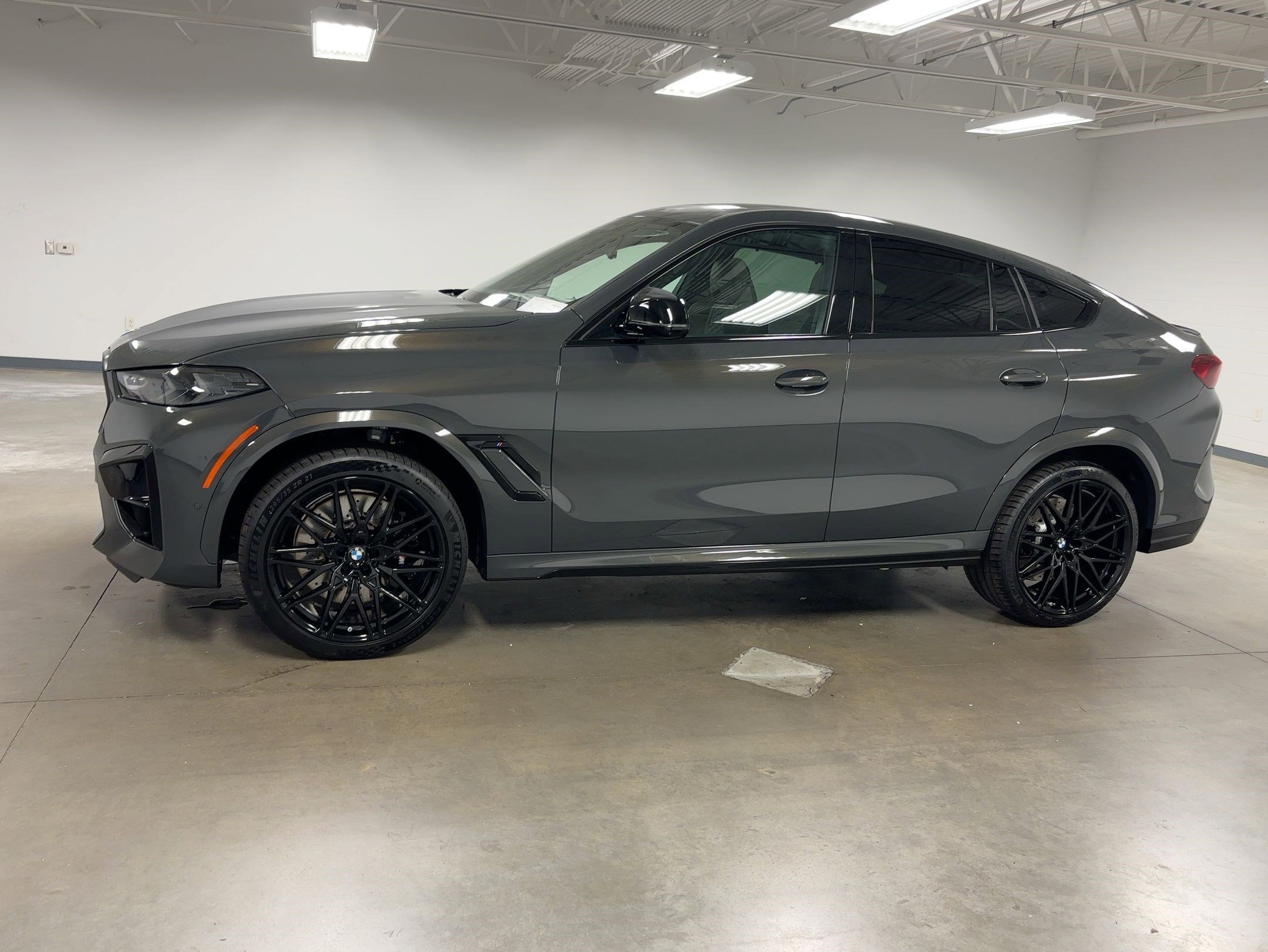 2026 Bmw X6 photo 2