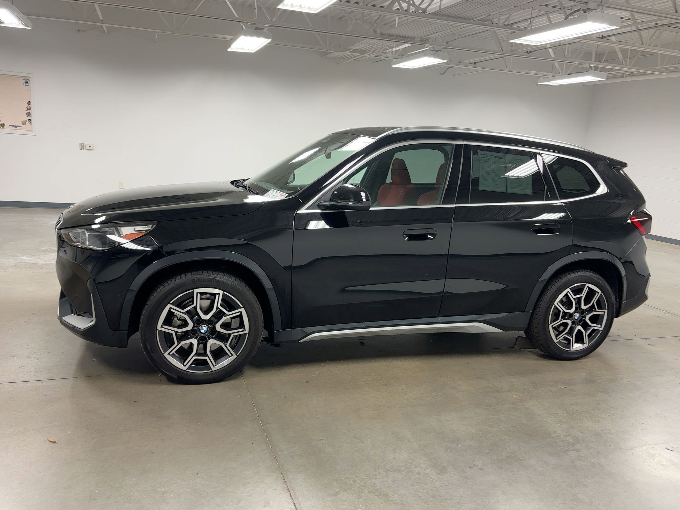 2025 Bmw X1 XDrive28i photo 2