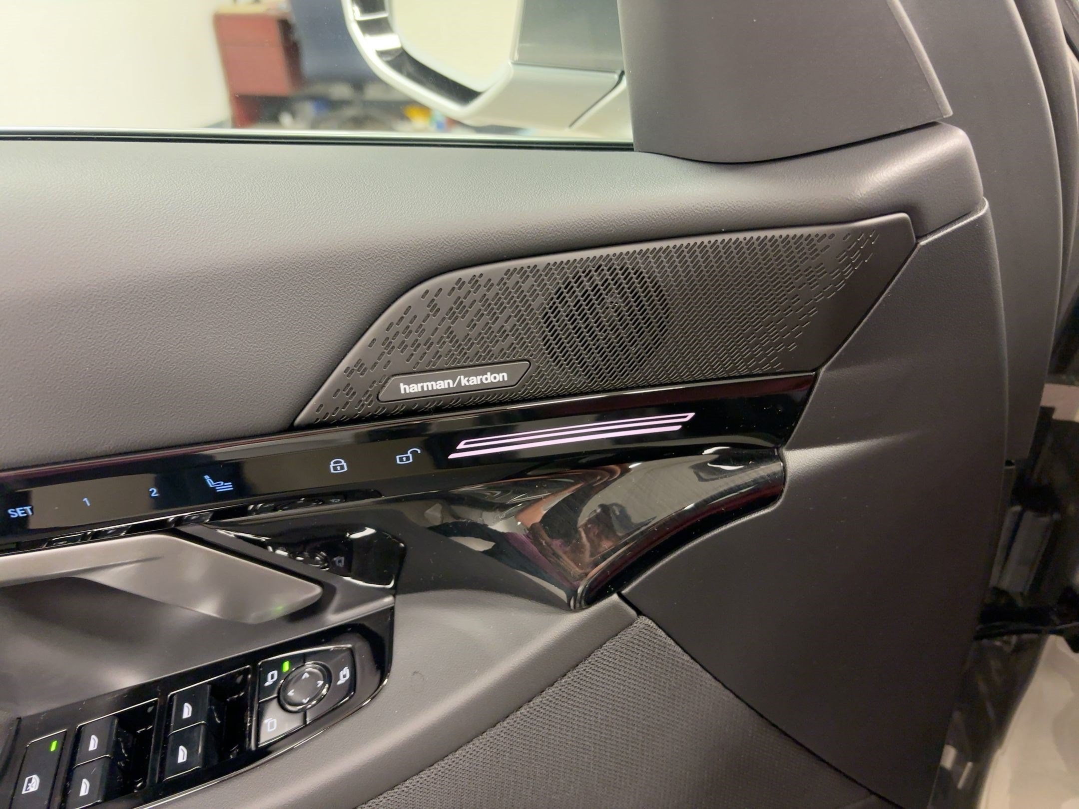 2026 BMW 5 Series 530i - Photo 22