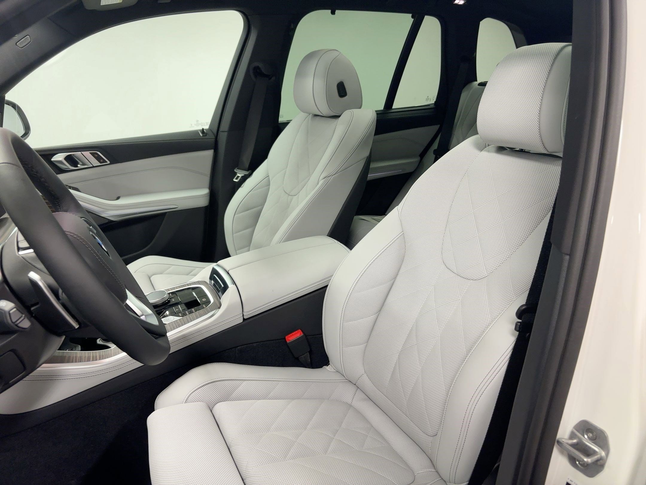 2026 BMW X5 sDrive40i photo 4