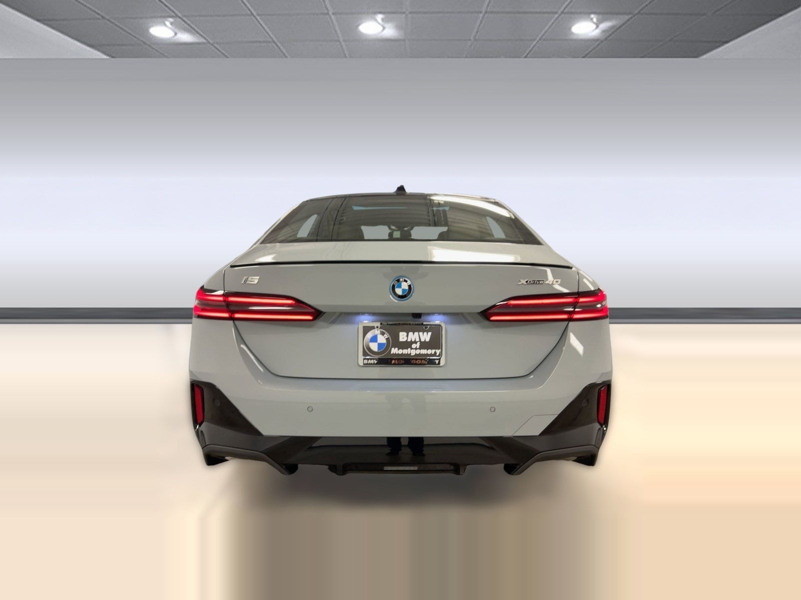 2026 BMW i5 xDrive40 photo 3