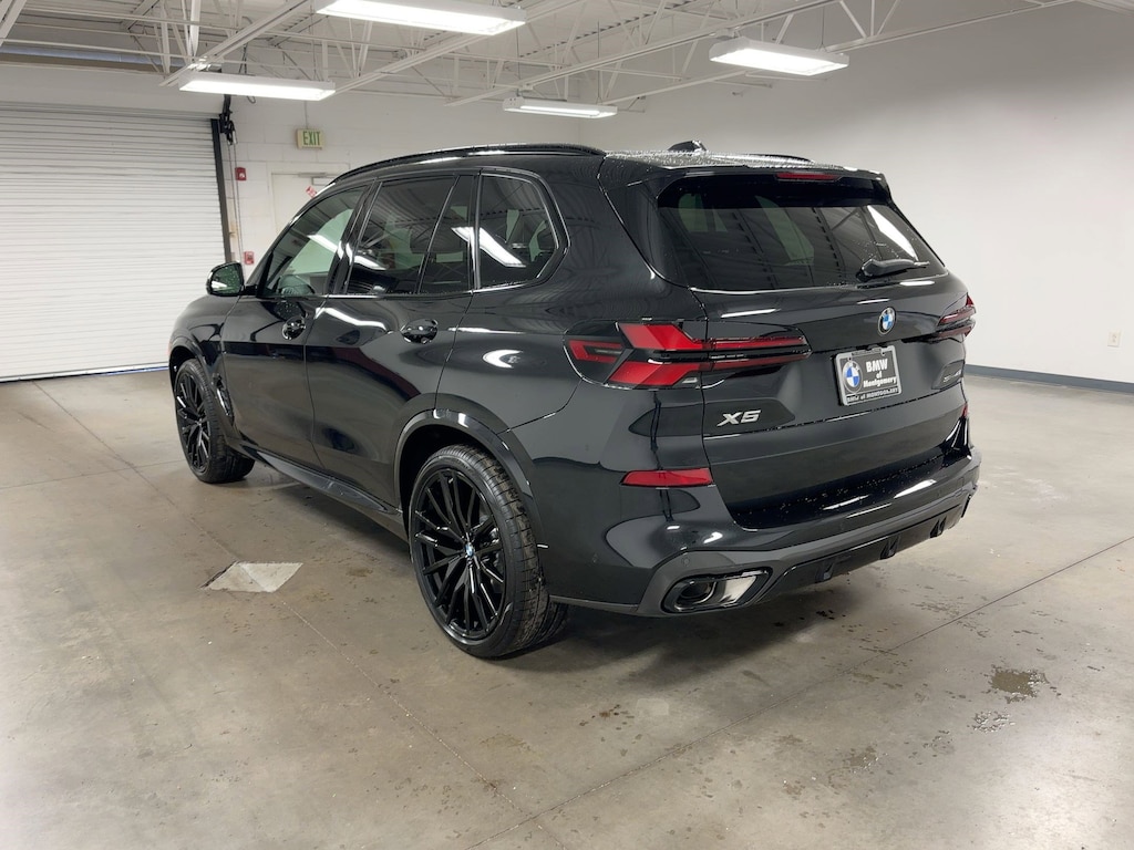 New 2026 BMW X5 sDrive40i SUV