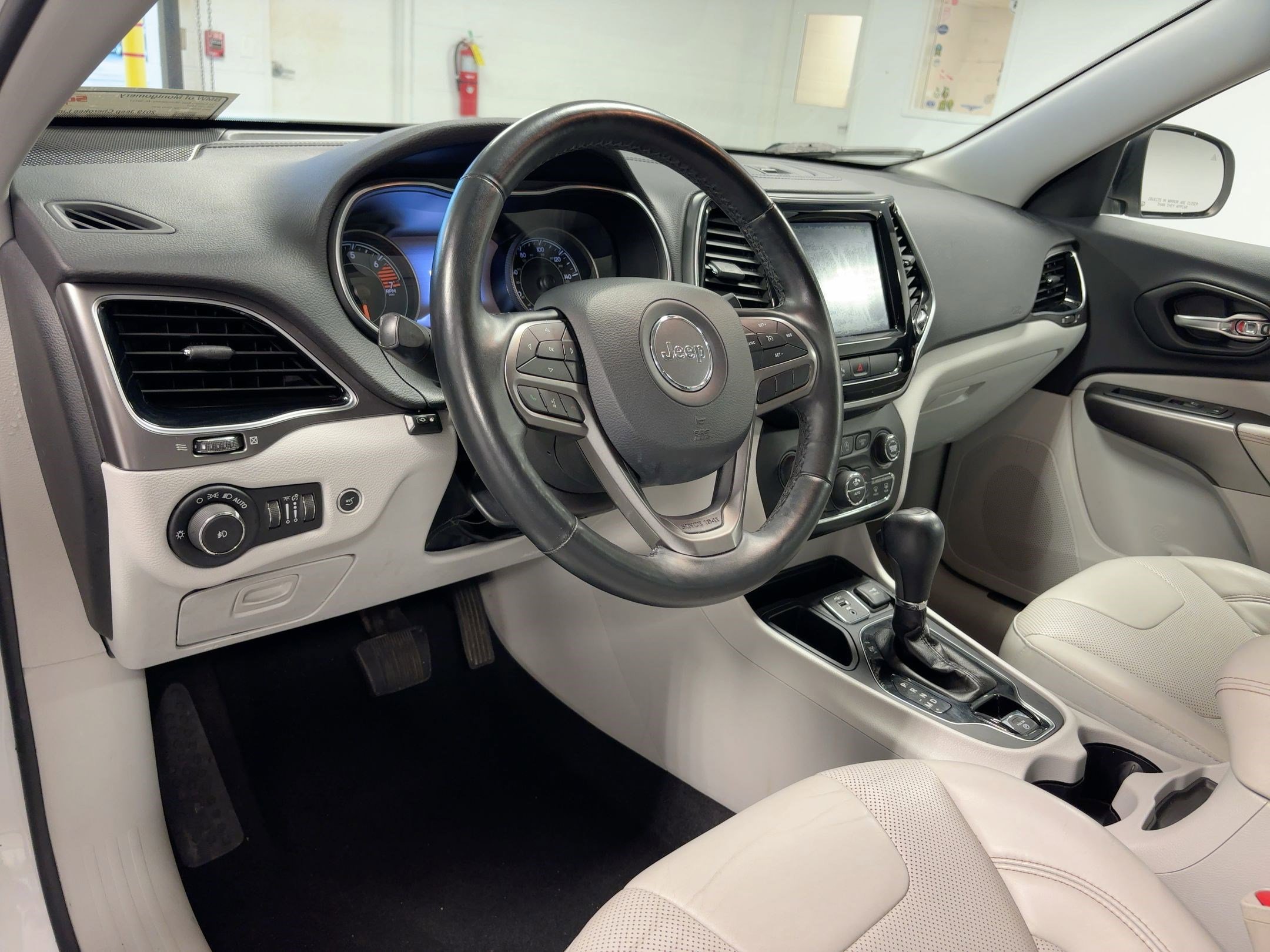 2019 Jeep Cherokee Limited photo 4