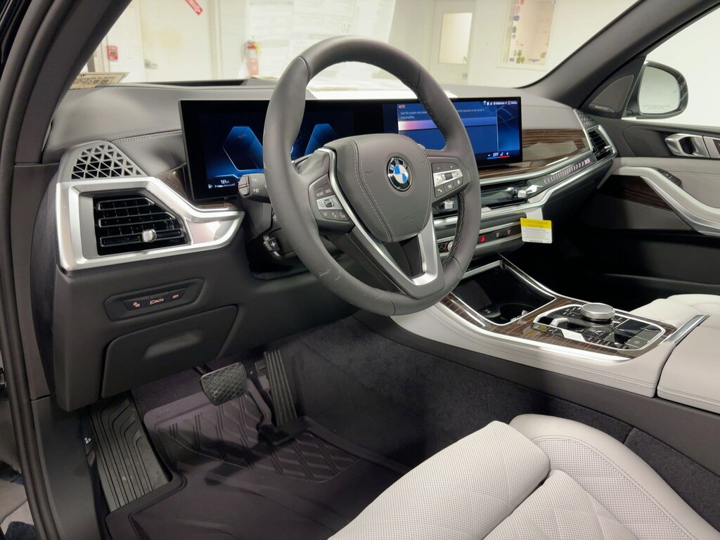 New 2026 BMW X5 sDrive40i SUV