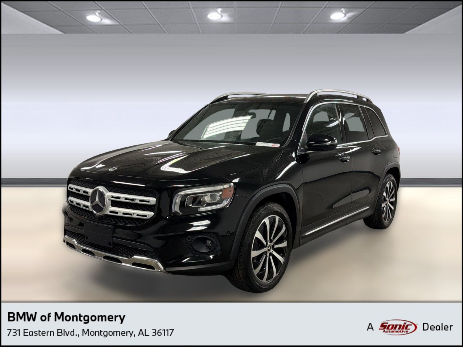 2022 Mercedes-Benz GLB GLB 250's photo