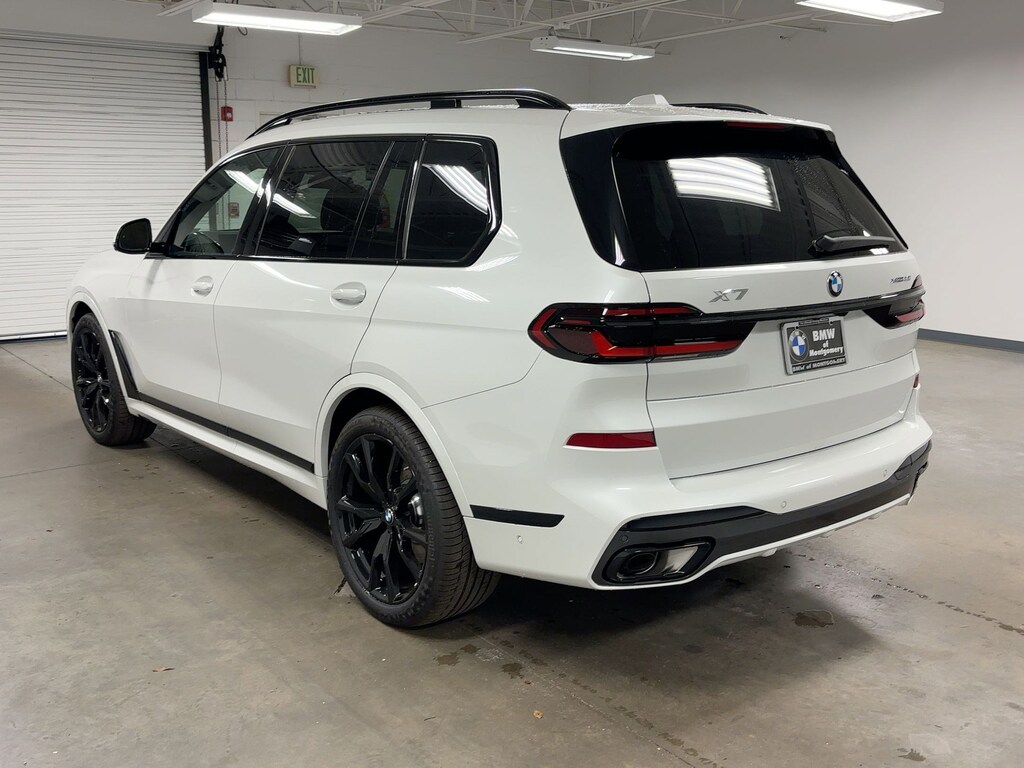 New 2026 BMW X7 xDrive40i SUV
