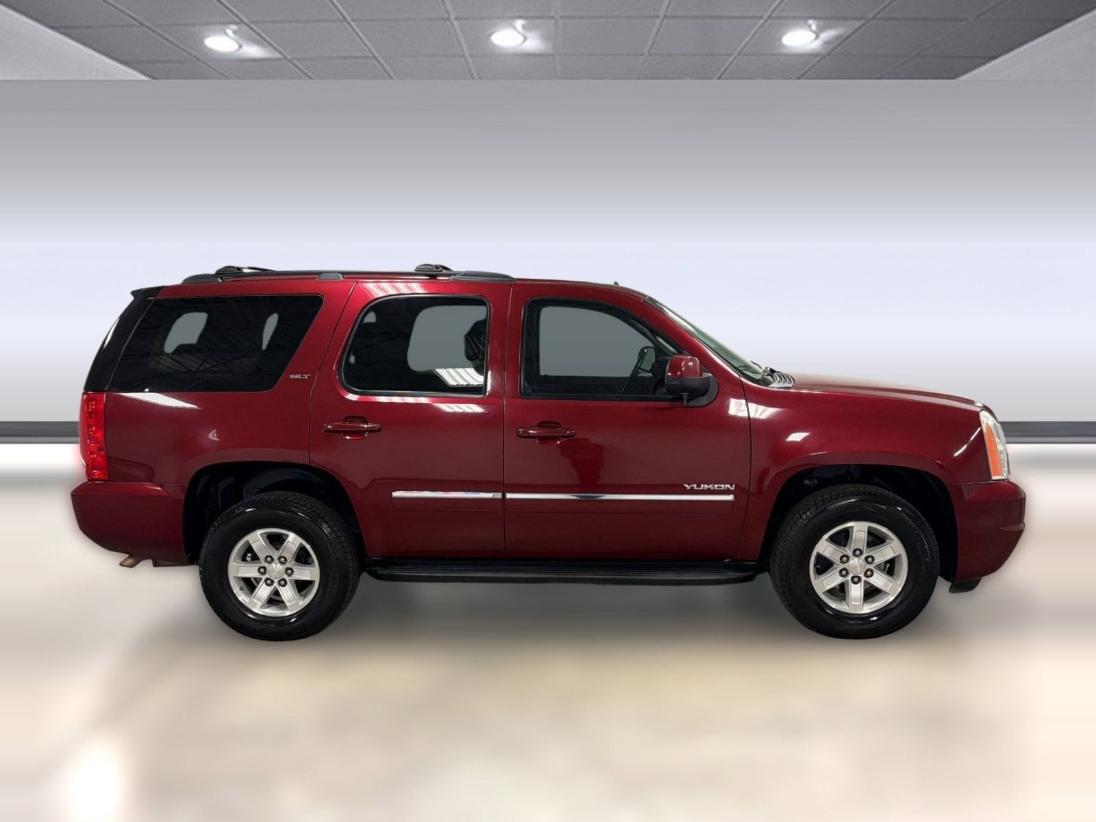 2011 GMC Yukon SLT photo 6