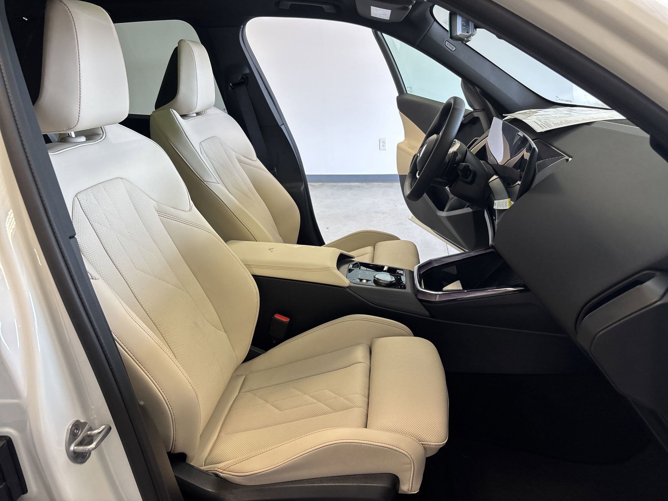 2025 BMW X3 30 - Photo 36