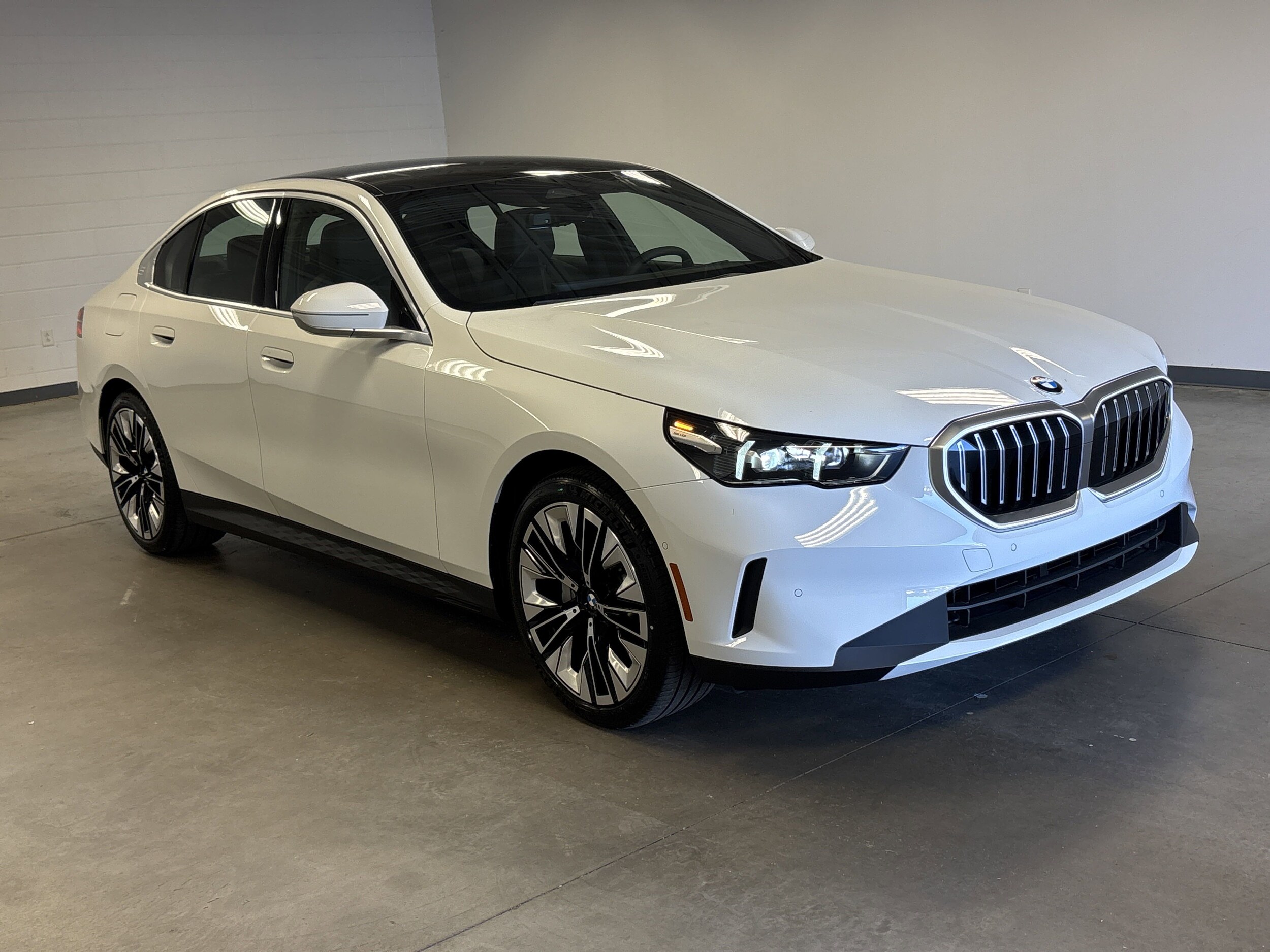 2025 Bmw 530i photo 2
