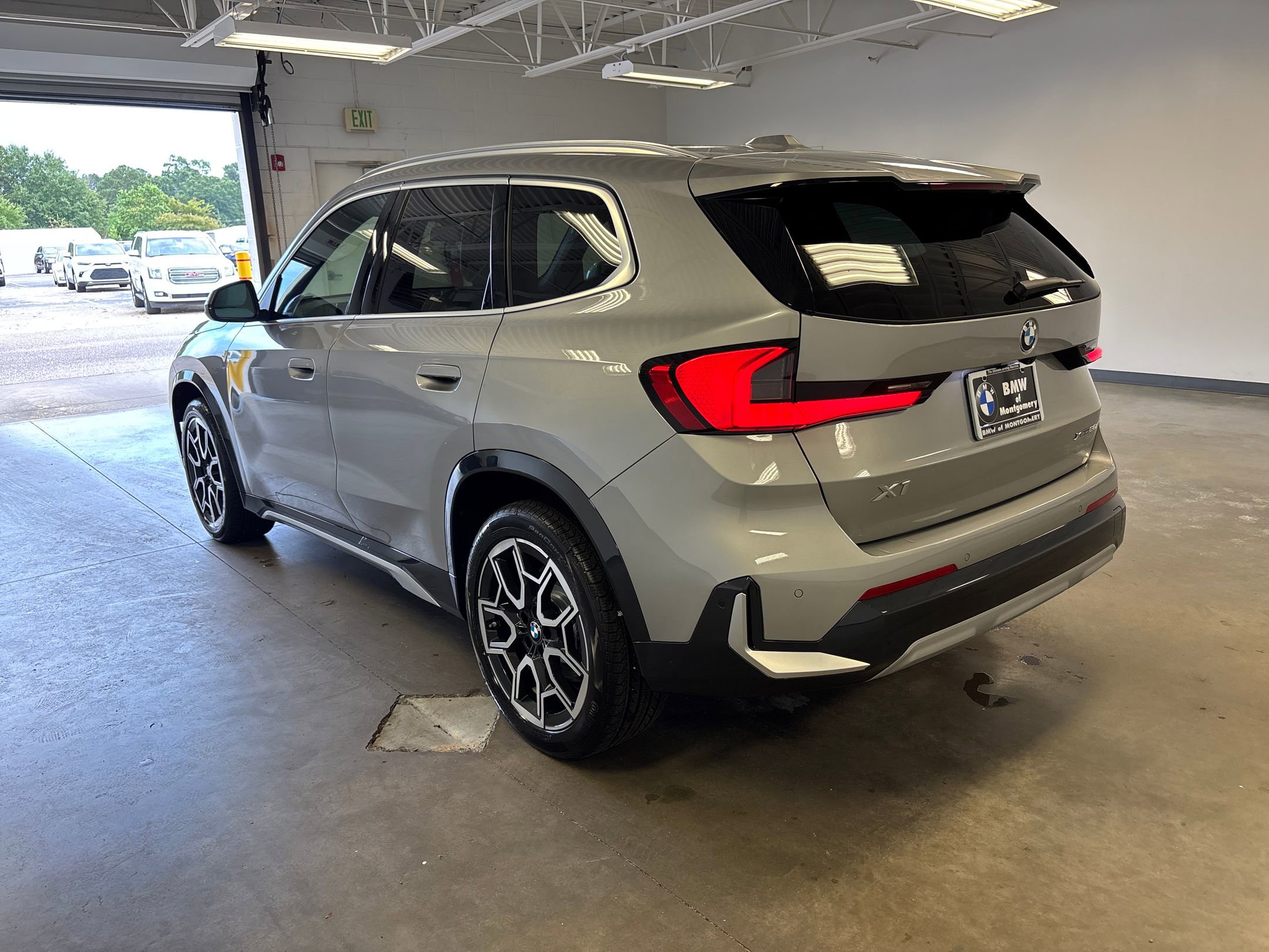 2026 Bmw X1 XDrive28i photo 3