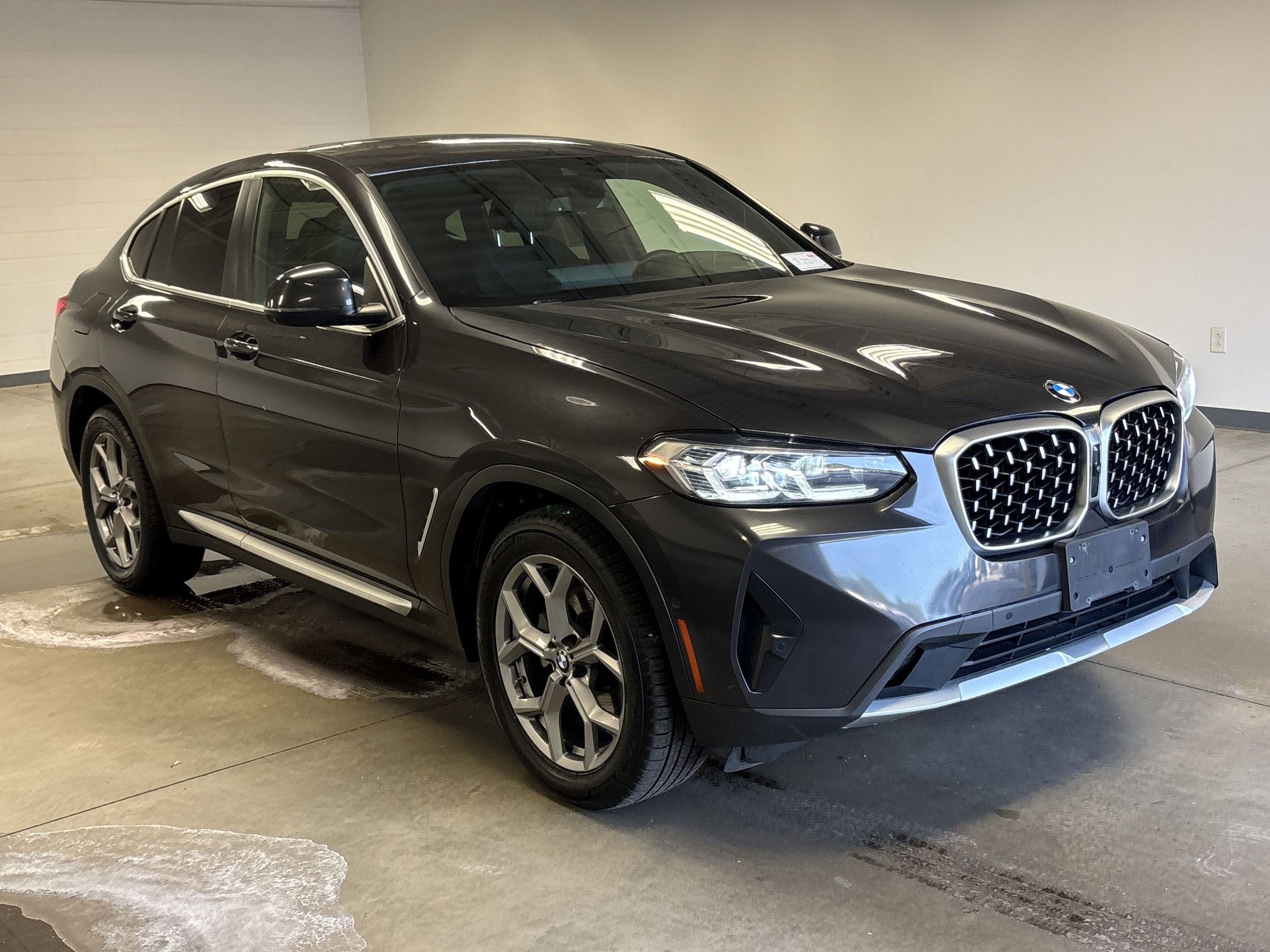 Used 2024 BMW X4 30i with VIN 5UX33DT00R9U84430 for sale in Montgomery, AL