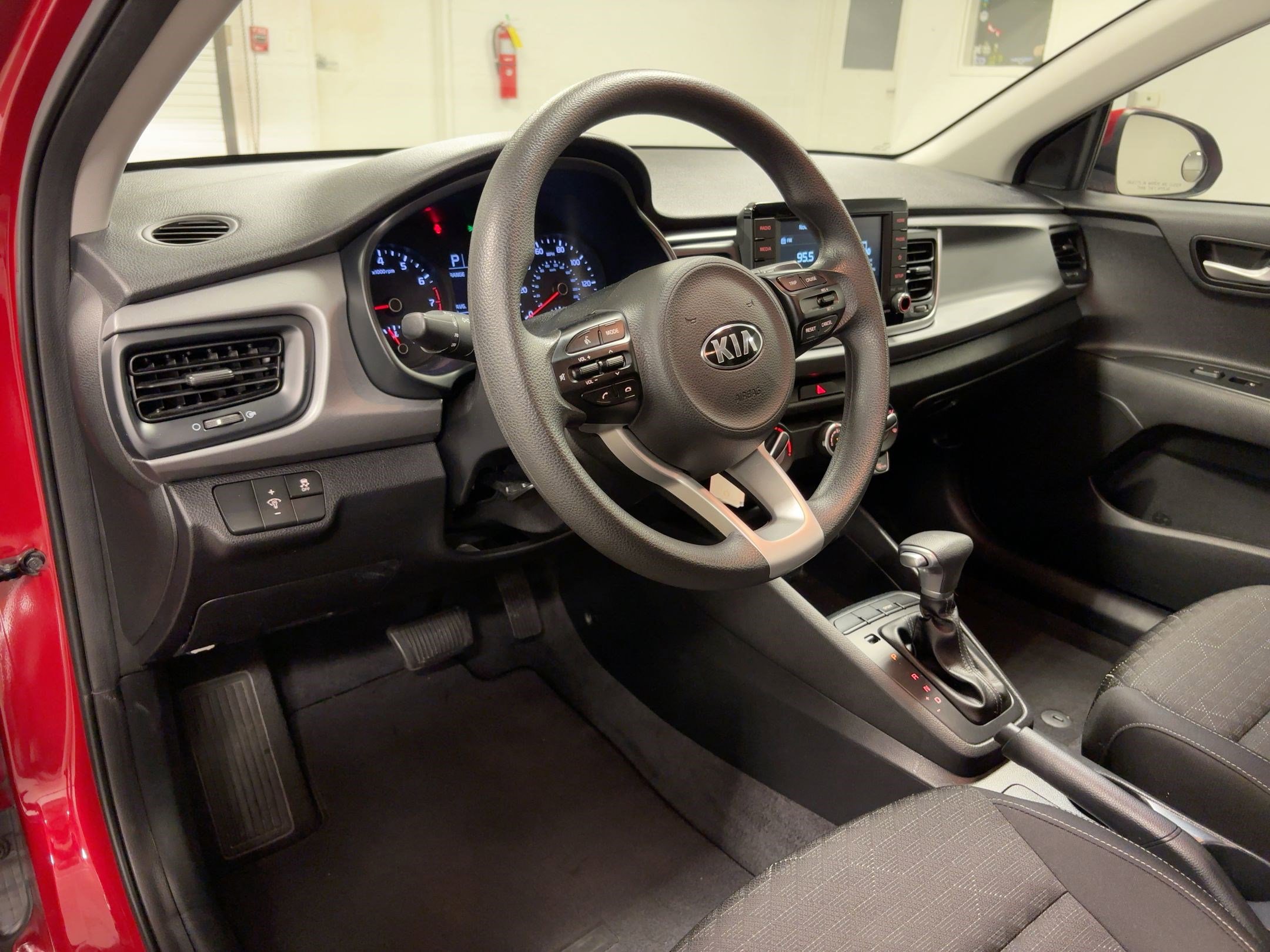 2019 Kia Rio S photo 4