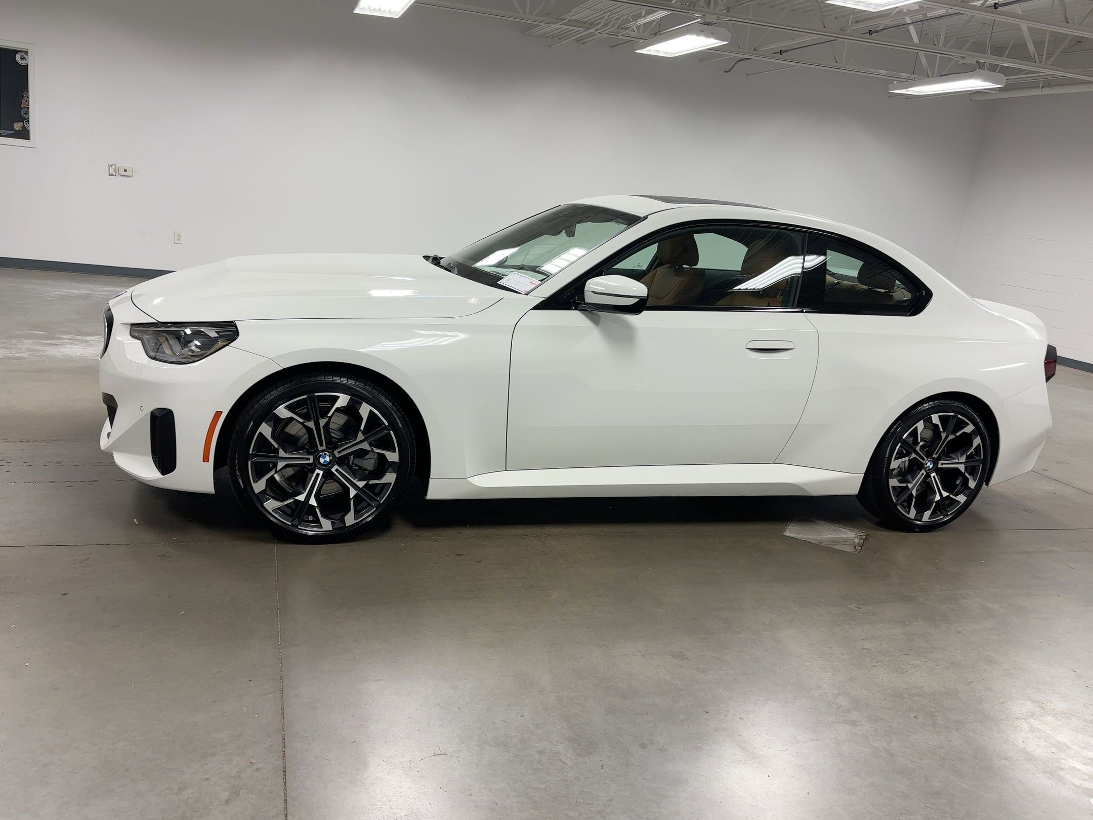 2026 Bmw 230i Coupe photo 2