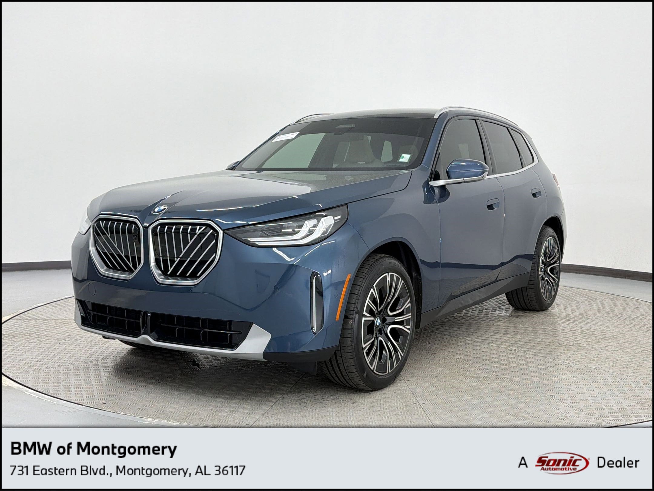 2025 BMW X3 30 XDRIVE's photo