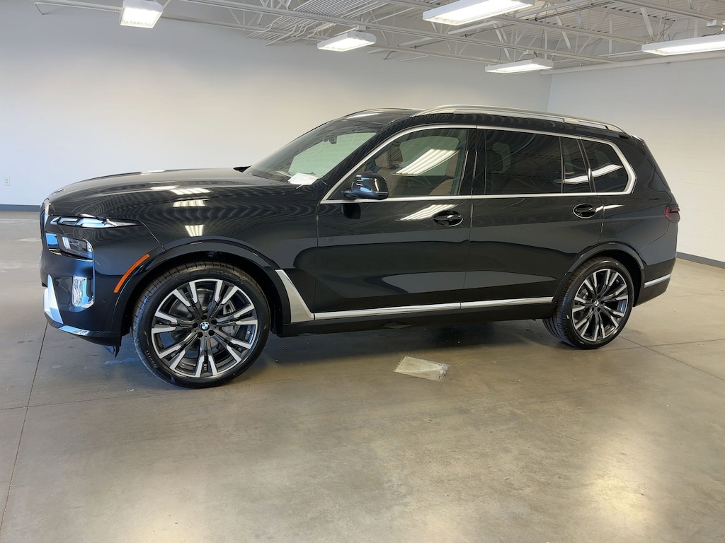 New 2026 BMW X7 xDrive40i SUV
