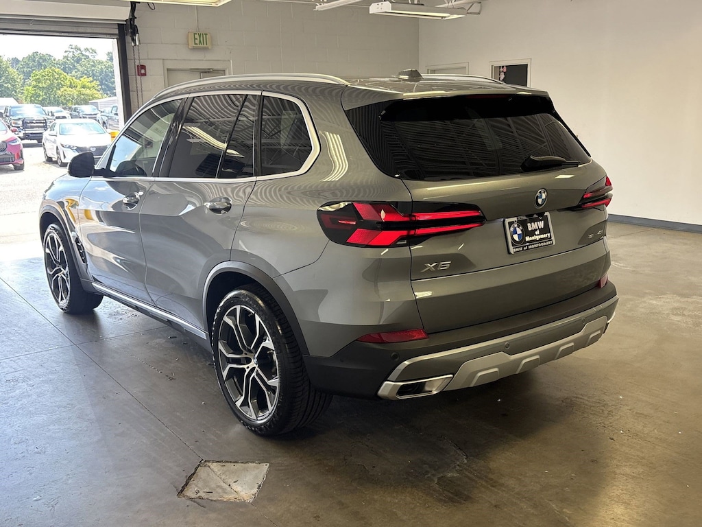 New 2026 BMW X5 sDrive40i SUV