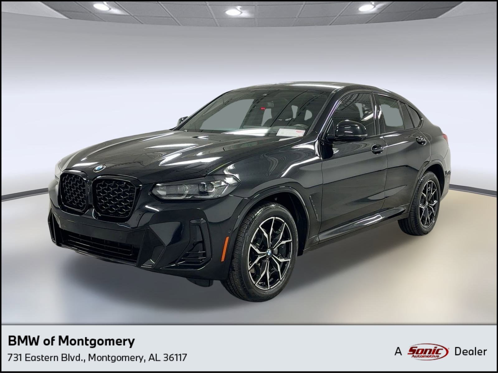 2025 BMW X4 30i's photo