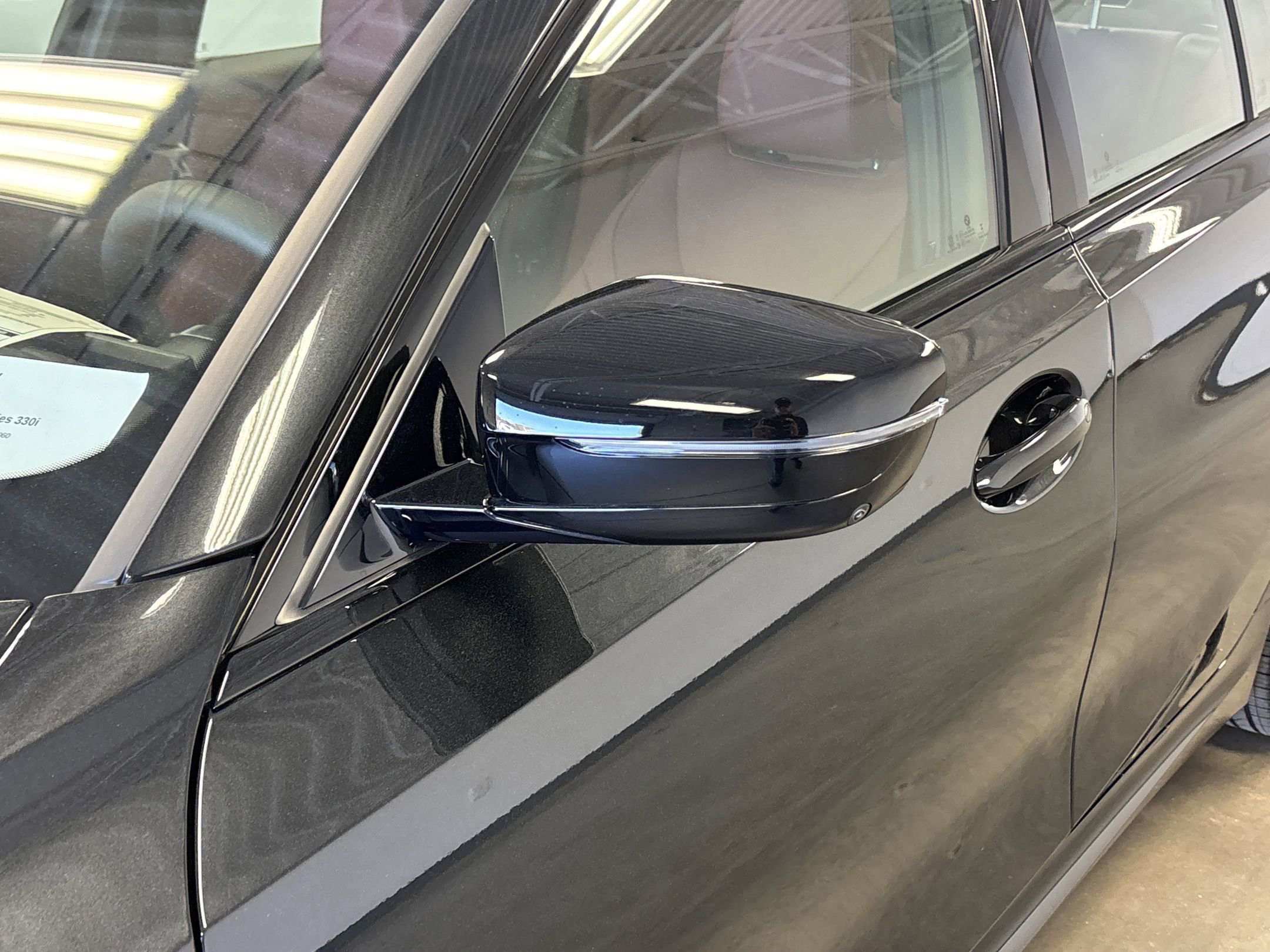 2025 Bmw 330i Sedan photo 4