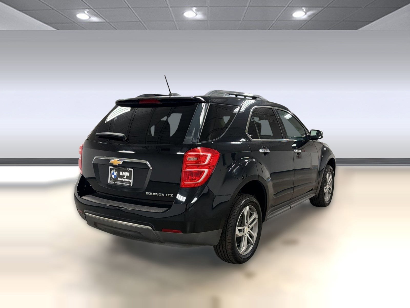 2016 Chevrolet Equinox LTZ photo 3