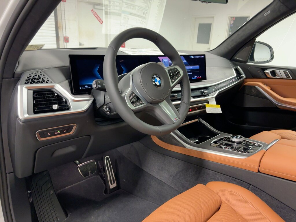 New 2026 BMW X7 xDrive40i SUV
