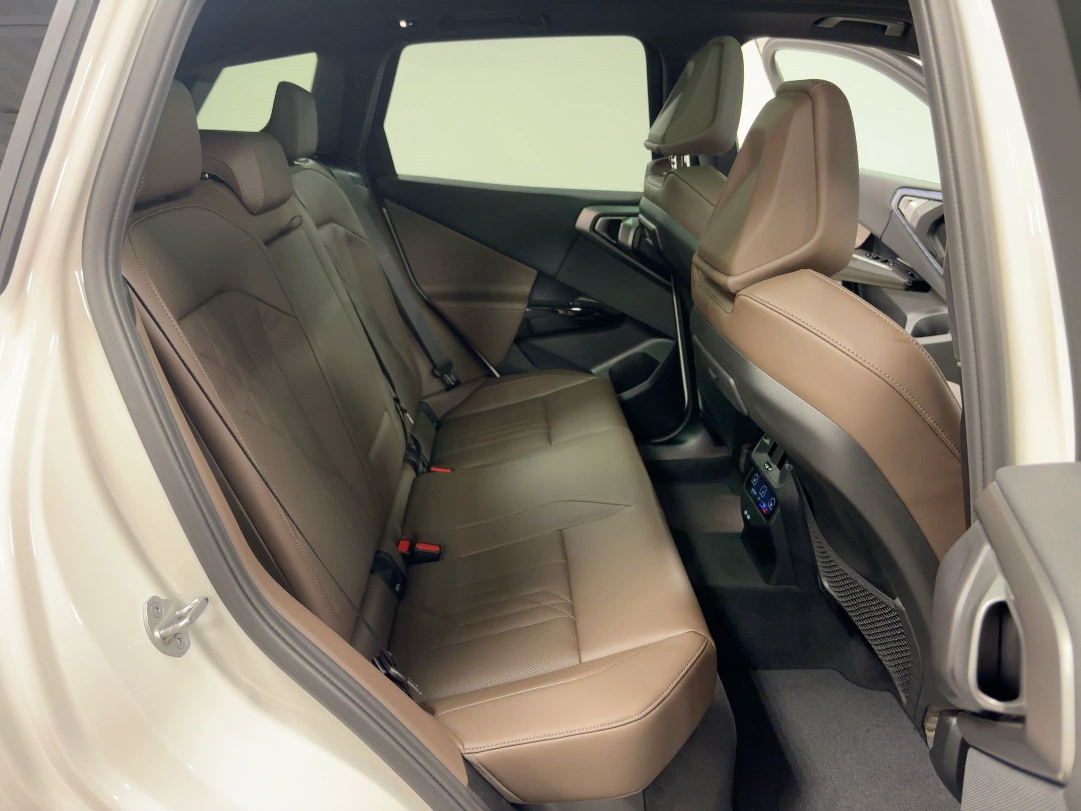 2026 BMW X3 30 - Photo 29