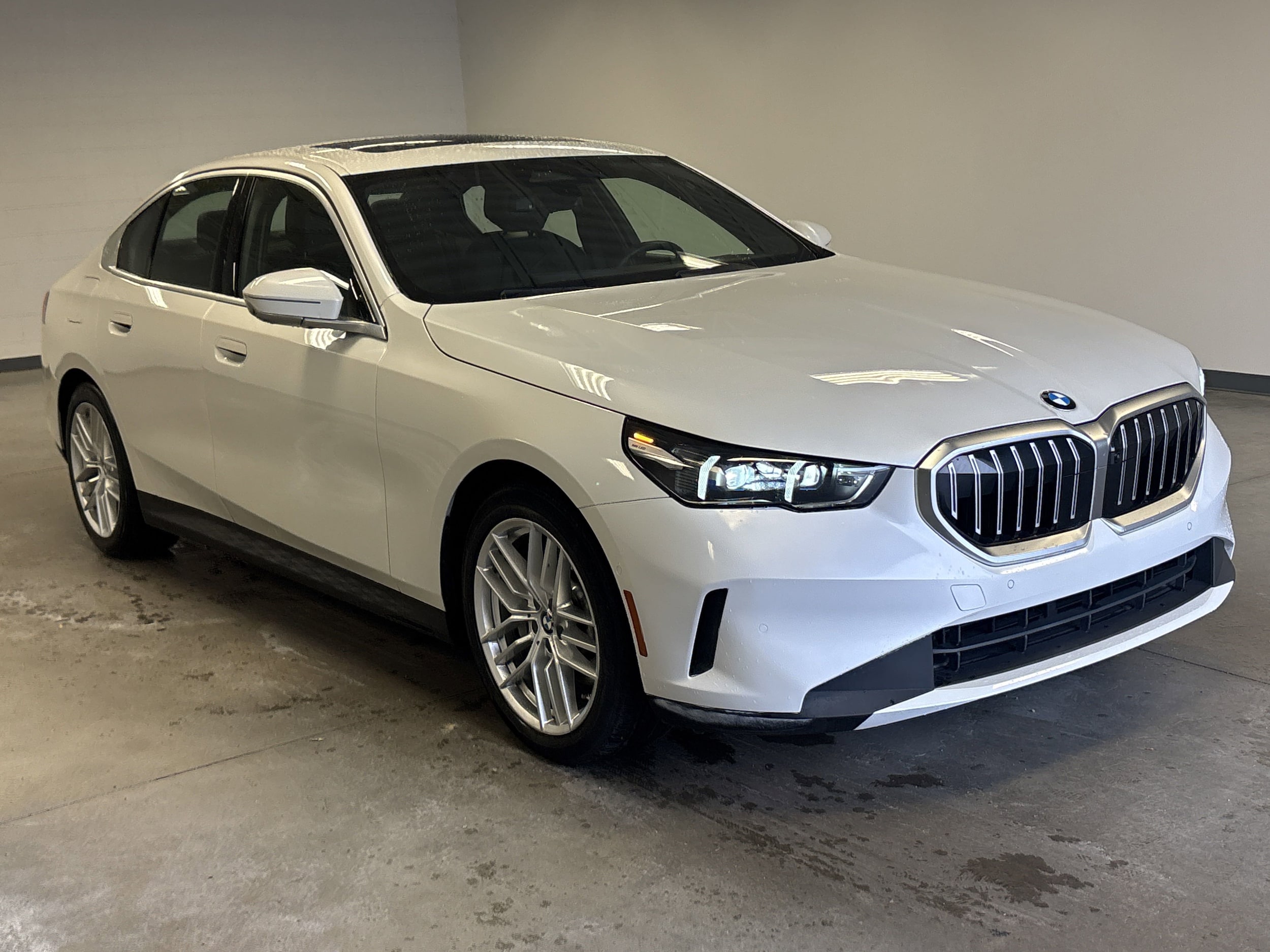 Used 2024 BMW 5 Series 530i with VIN WBA43FJ08RCR51792 for sale in Montgomery, AL