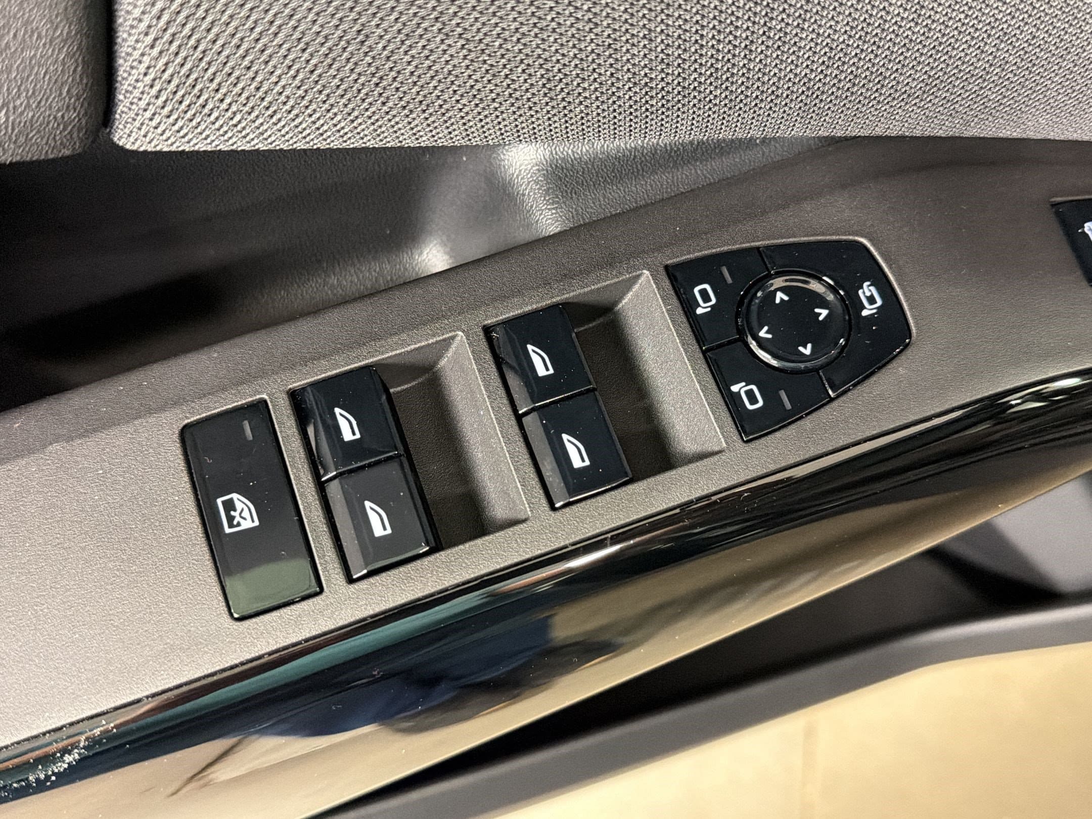 2026 BMW X3 30 - Photo 12