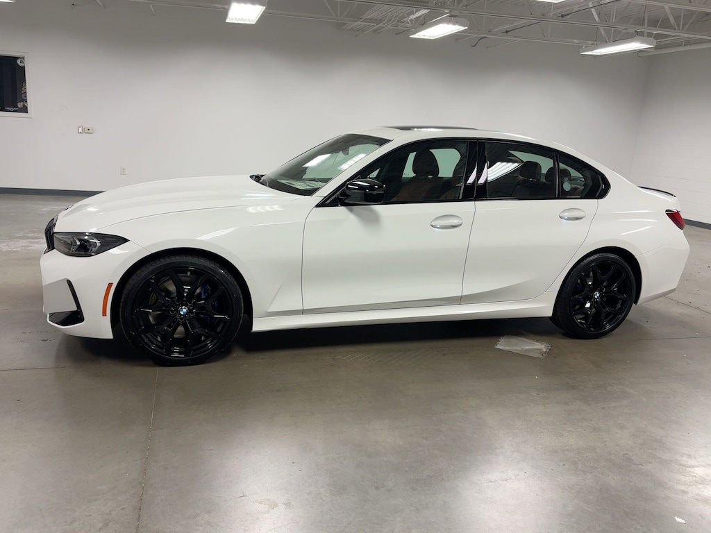 New 2026 BMW 330i NA Sedan