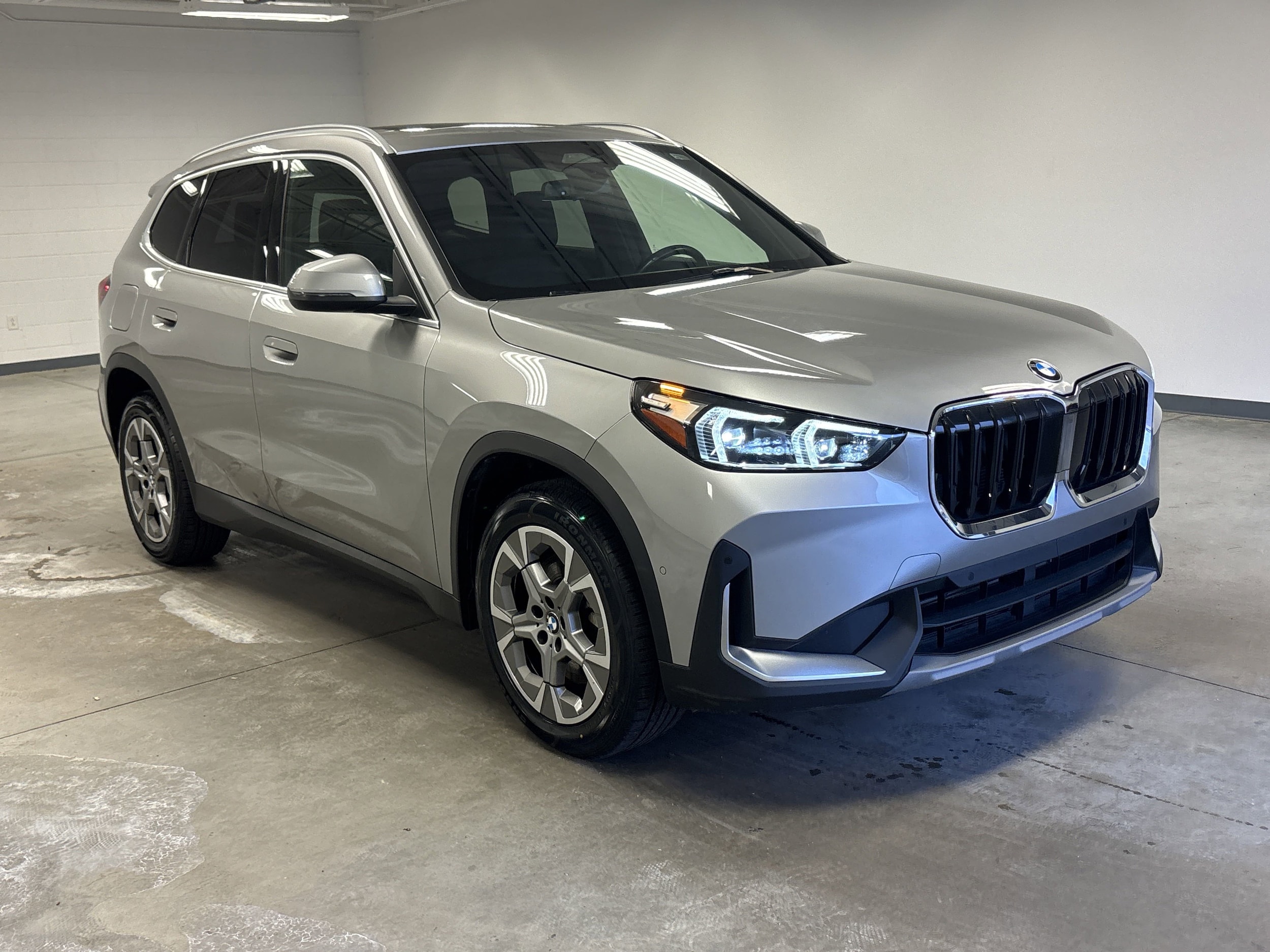 Used 2023 BMW X1 28i with VIN WBX73EF05P5X02261 for sale in Montgomery, AL
