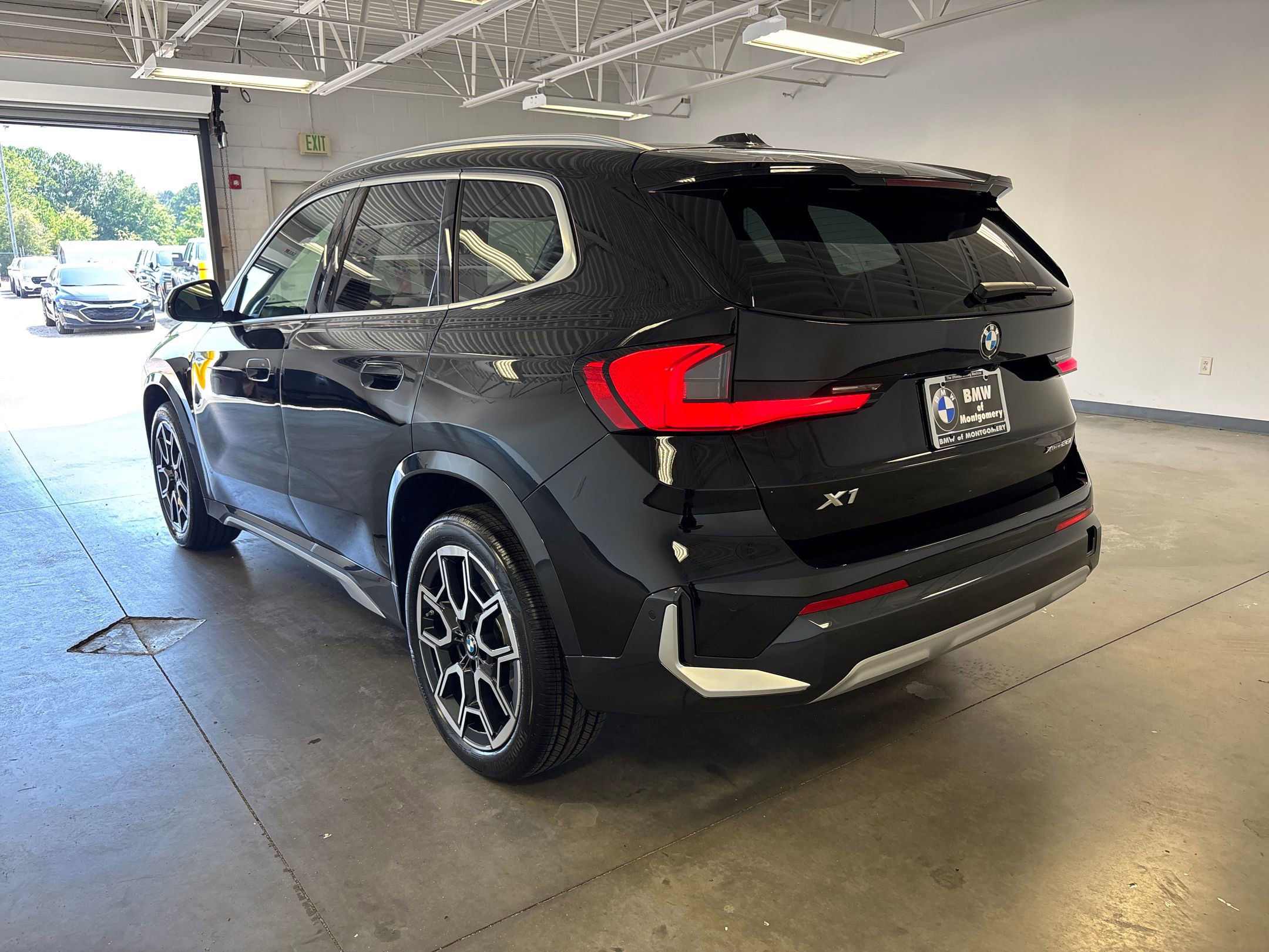 2026 Bmw X1 XDrive28i photo 2