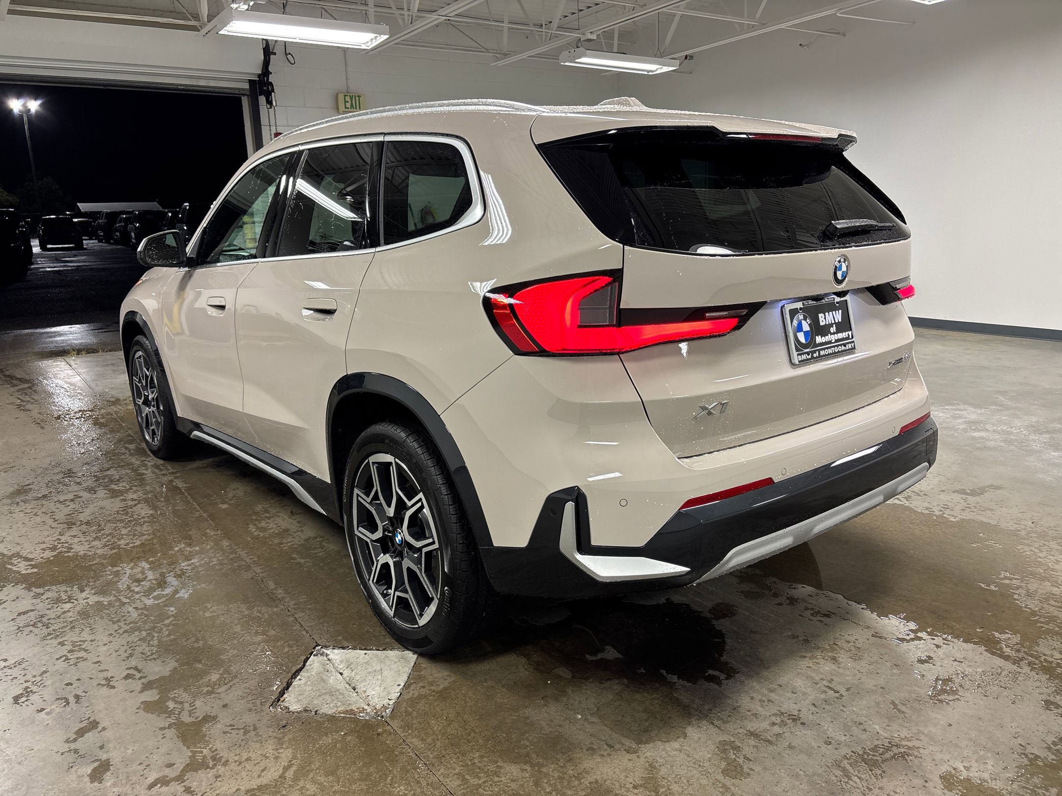 2026 Bmw X1 XDrive28i photo 2