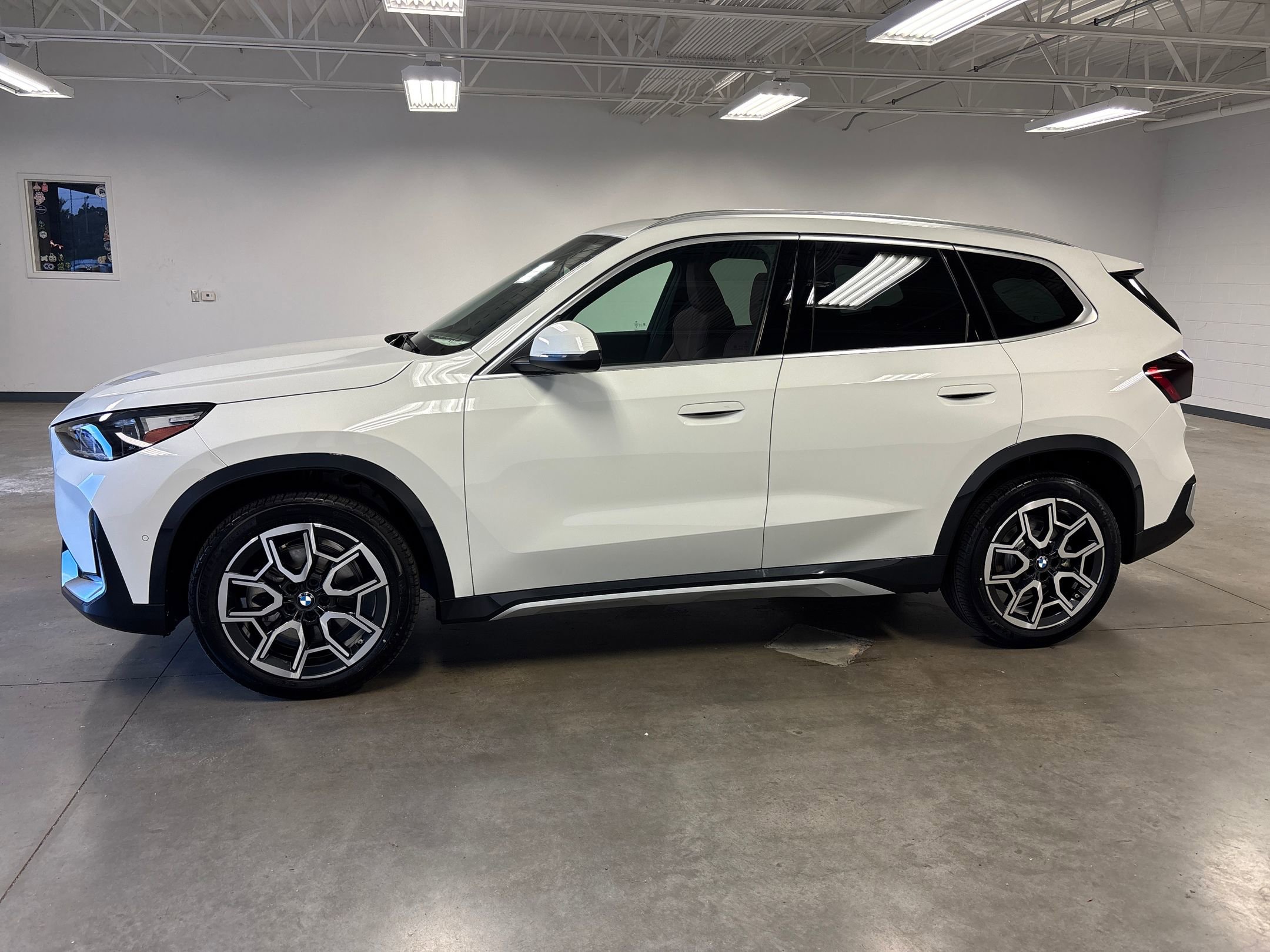 2026 Bmw X1 XDrive28i photo 2