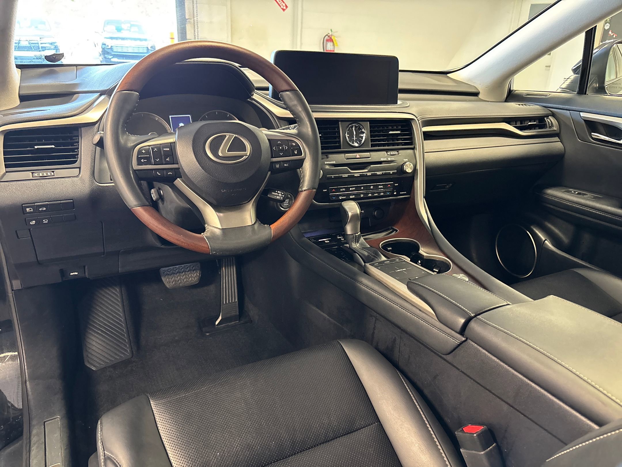 2022 Lexus RX 350 photo 4
