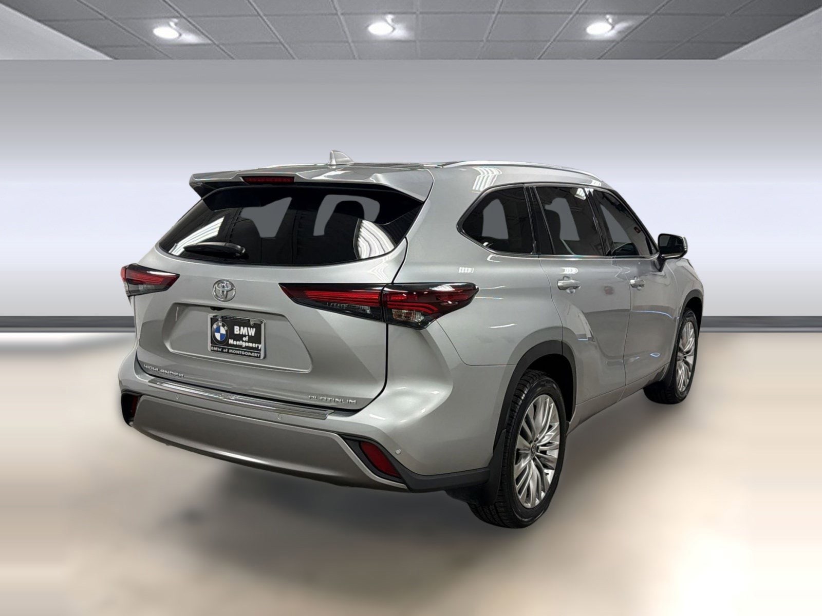 2024 Toyota Highlander Platinum photo 3