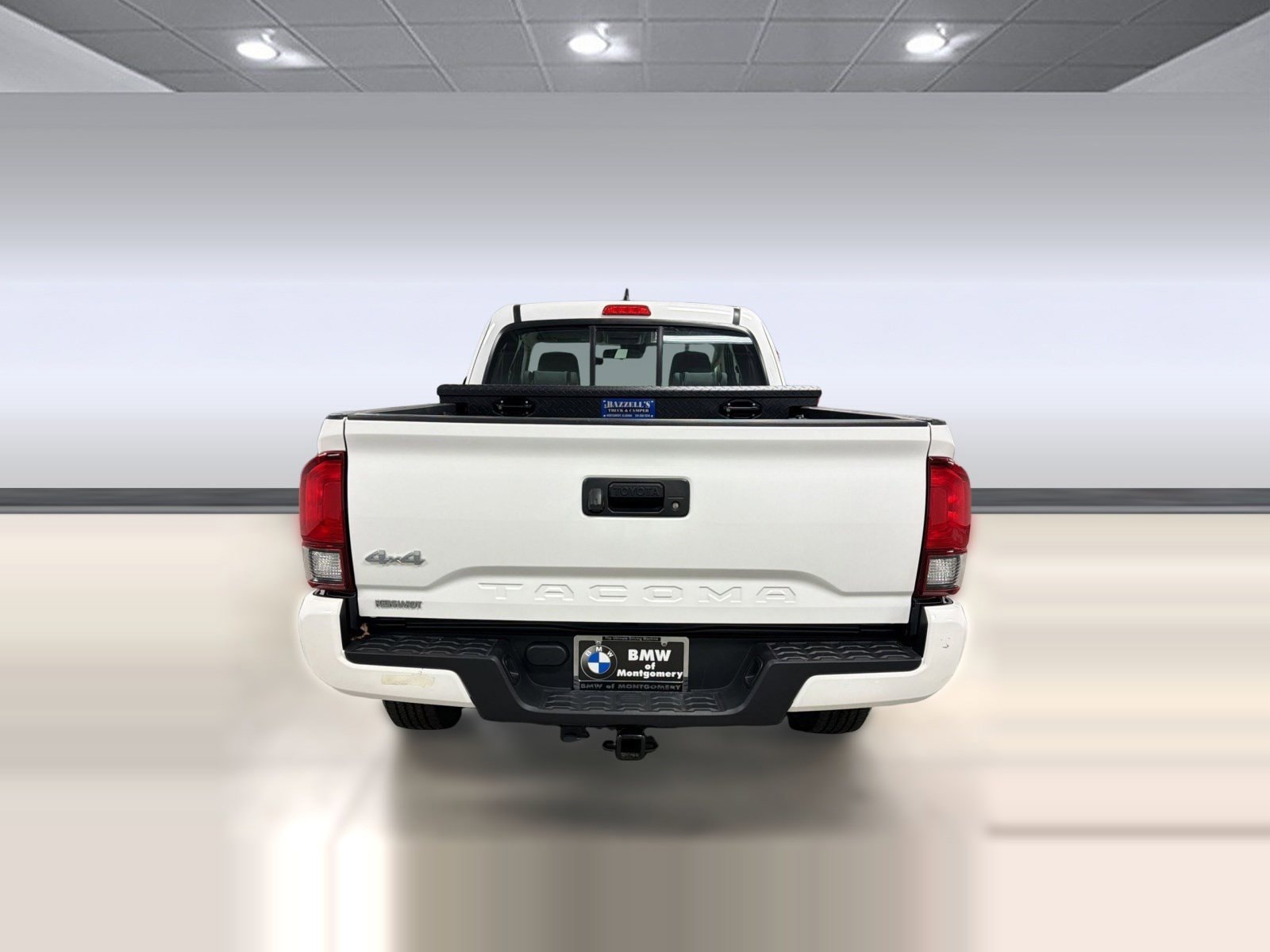 2018 Toyota Tacoma SR photo 3