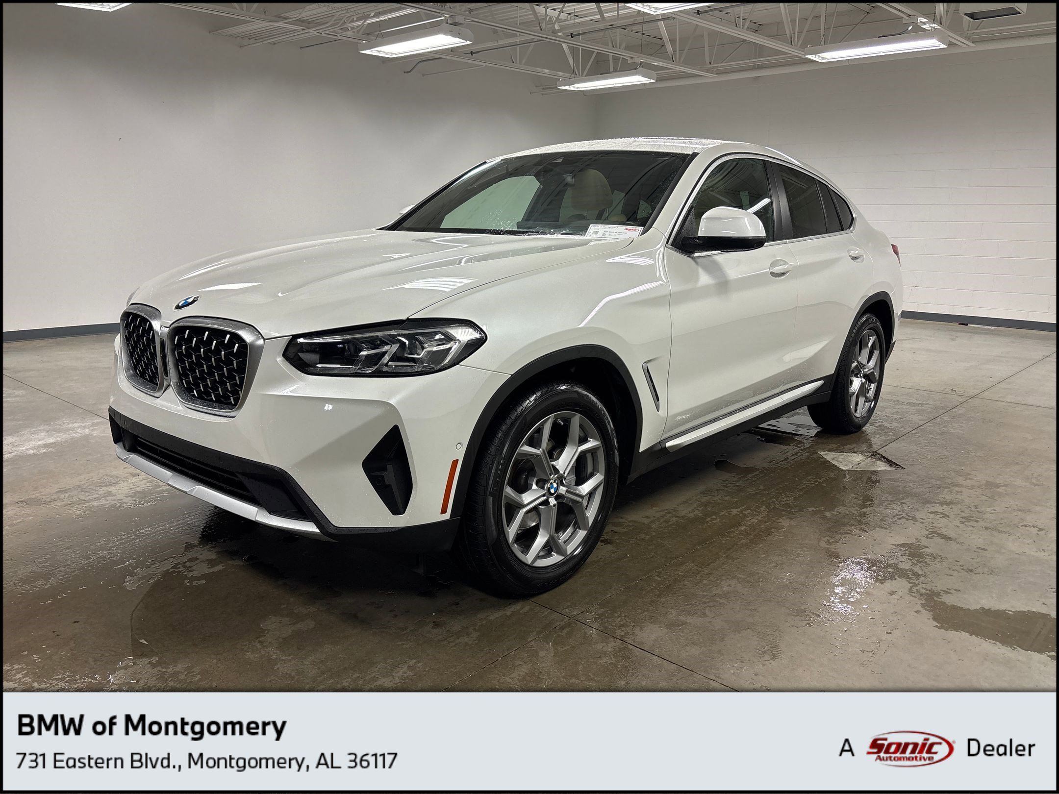 2025 BMW X4 SUV 