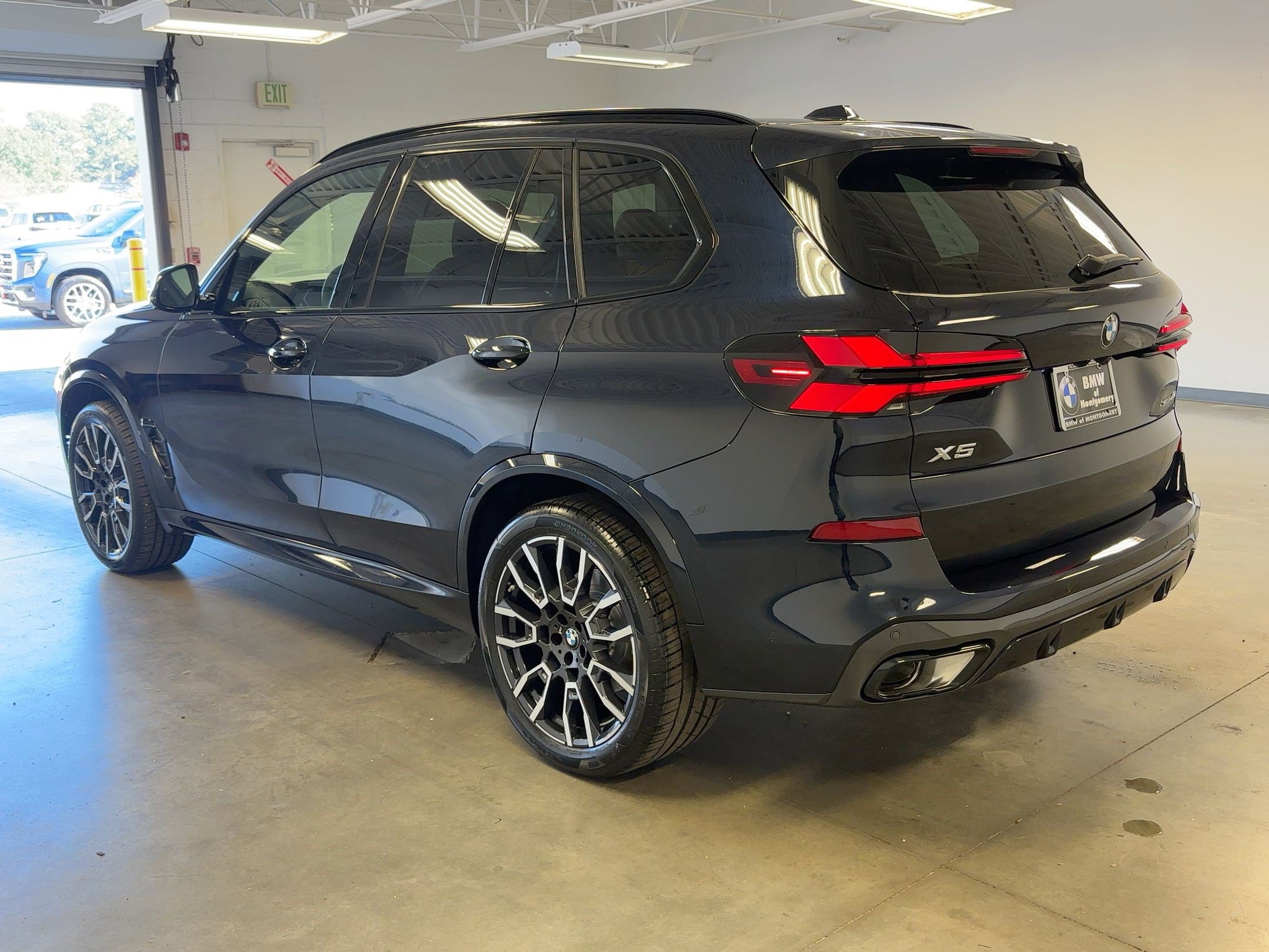 2026 Bmw X5 sDrive40i photo 2