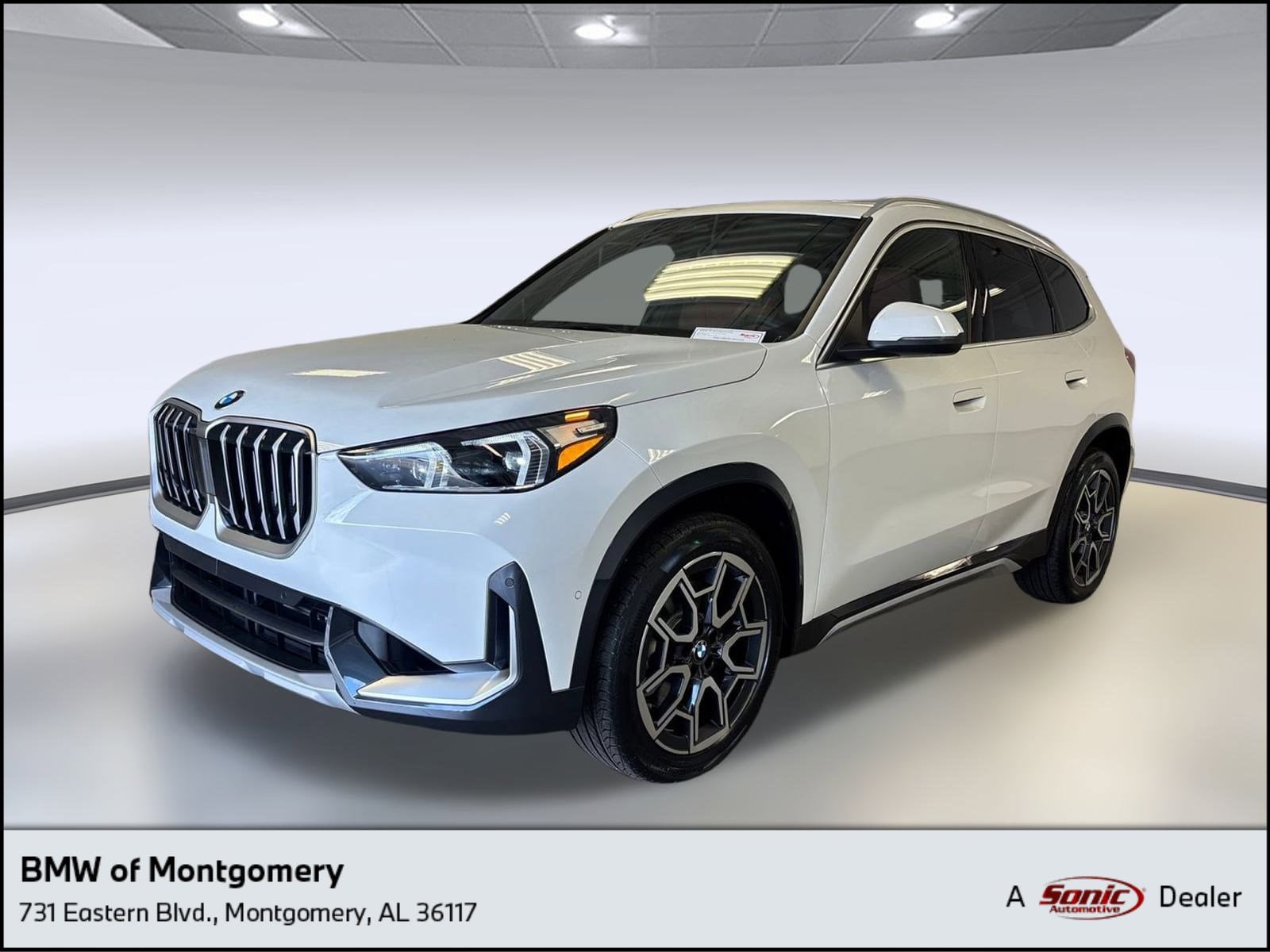 2026 BMW X1 28i's photo
