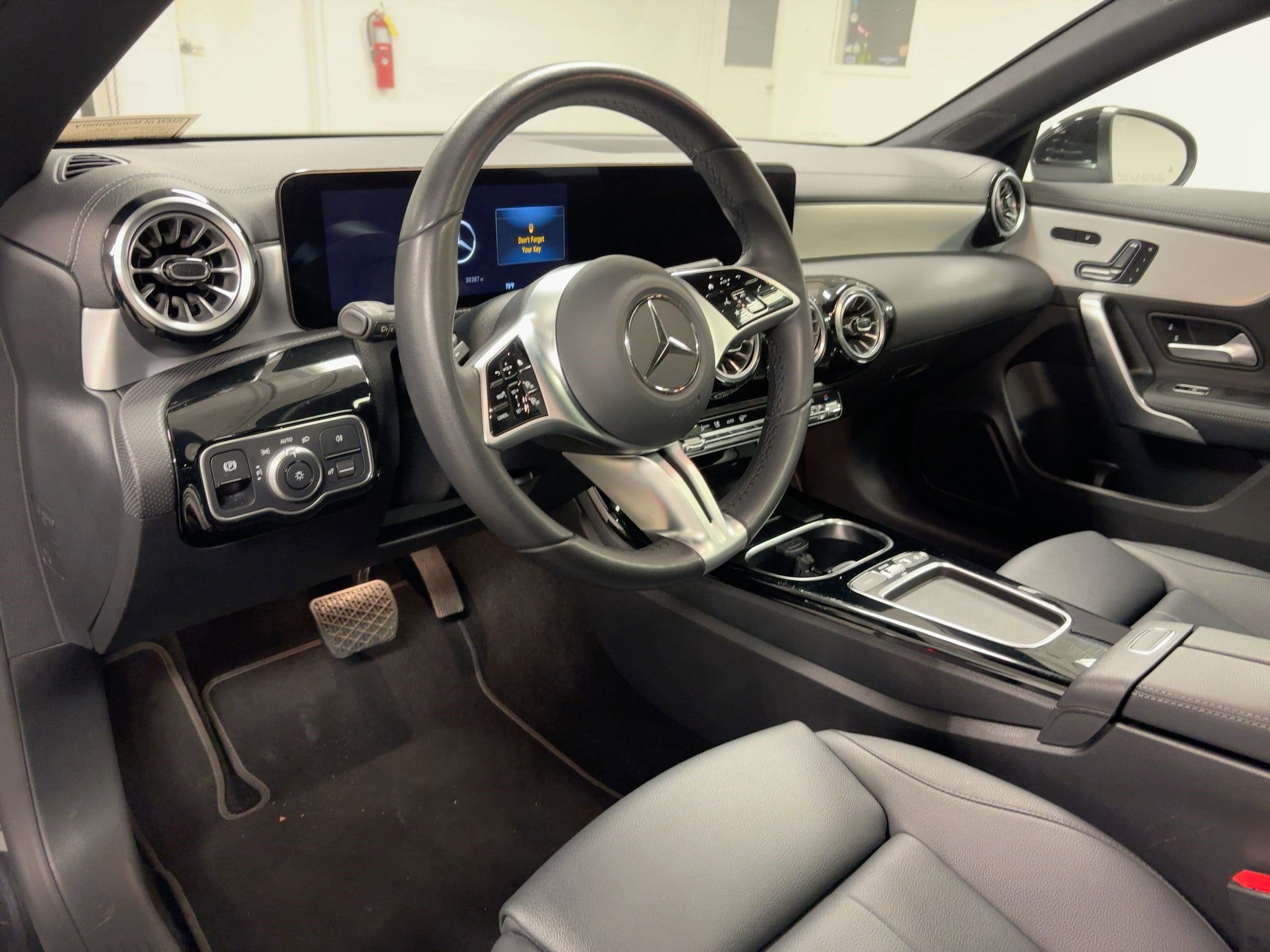 2025 Mercedes-Benz CLA 250 CLA 250 photo 2