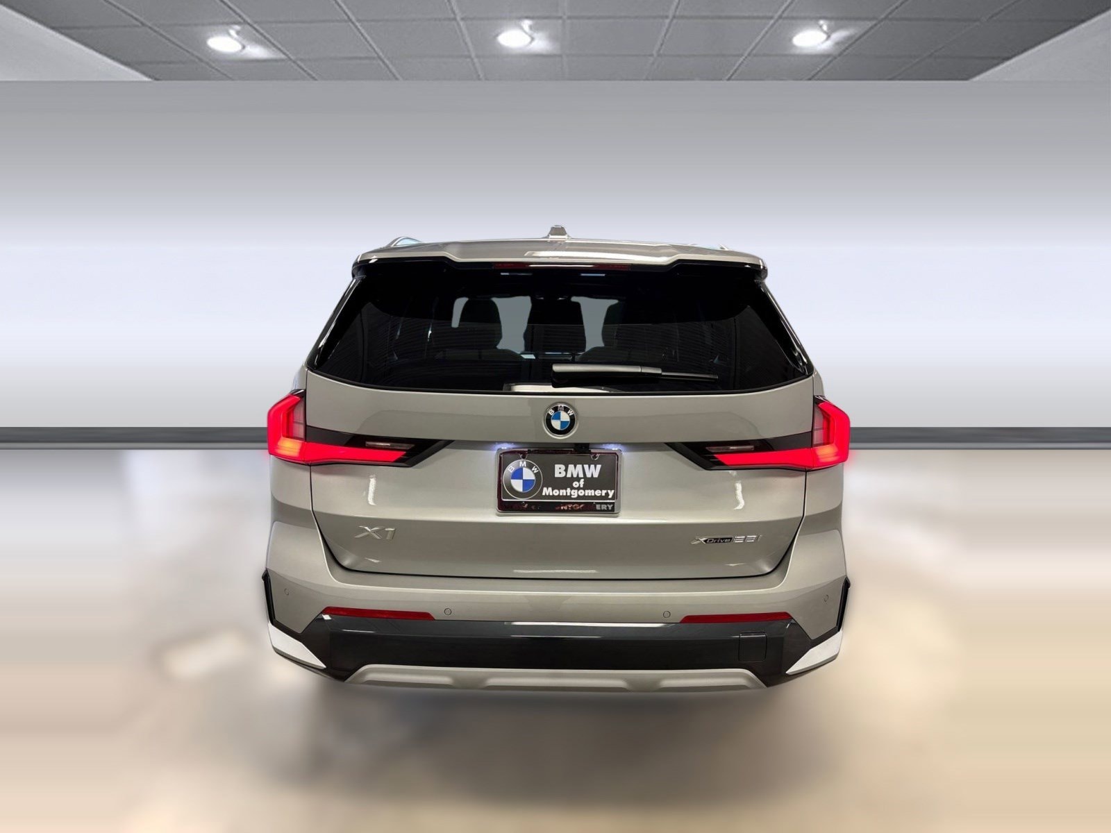 2026 BMW X1 xDrive28i photo 3